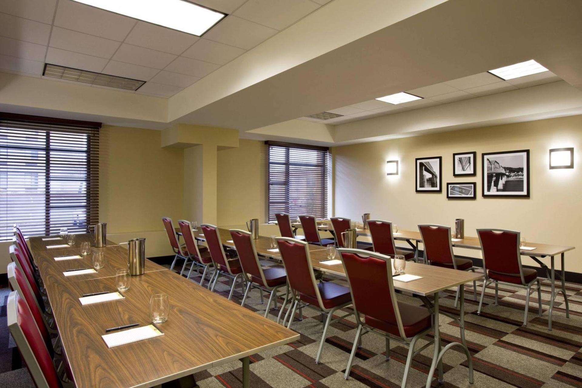 Meeting/conference room