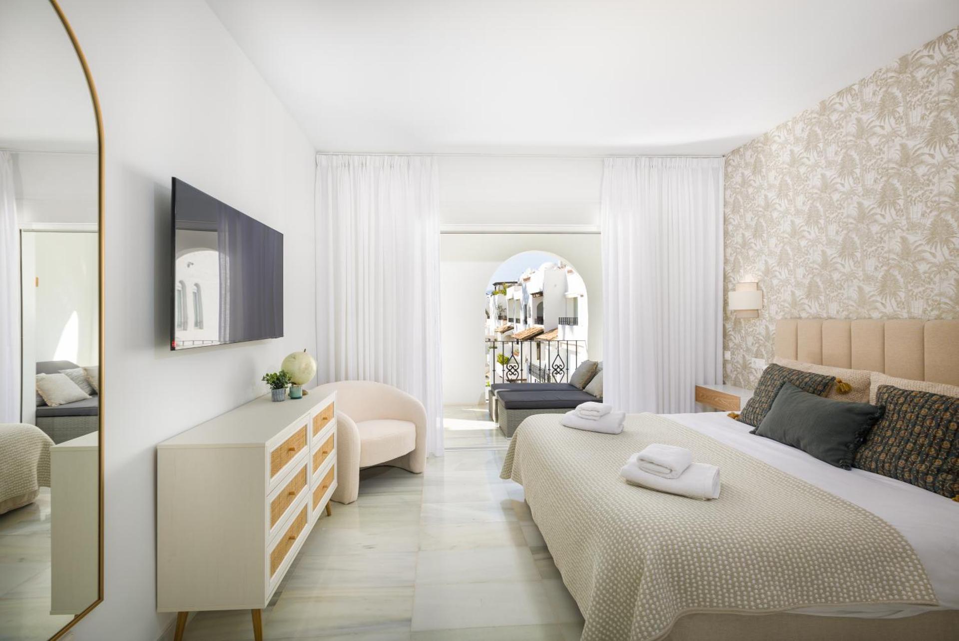 Apartamentos Urb, La Alcazaba 614 y 642 Banus Marbella