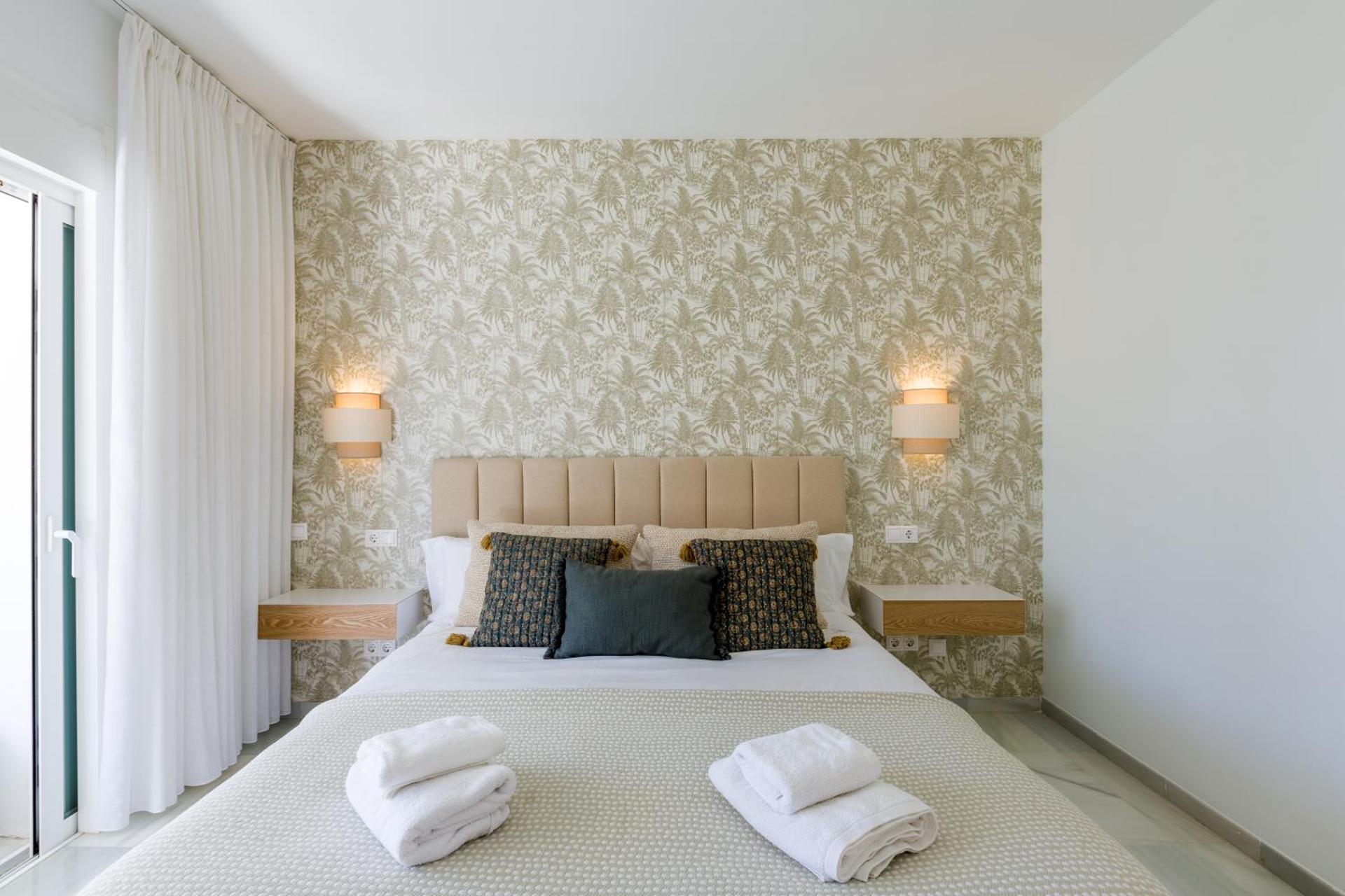 Apartamentos Urb, La Alcazaba 614 y 642 Banus Marbella