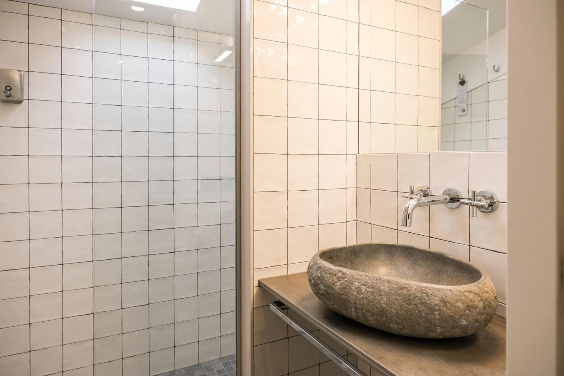 El Call, Àtic con vistas al puente de Besalú