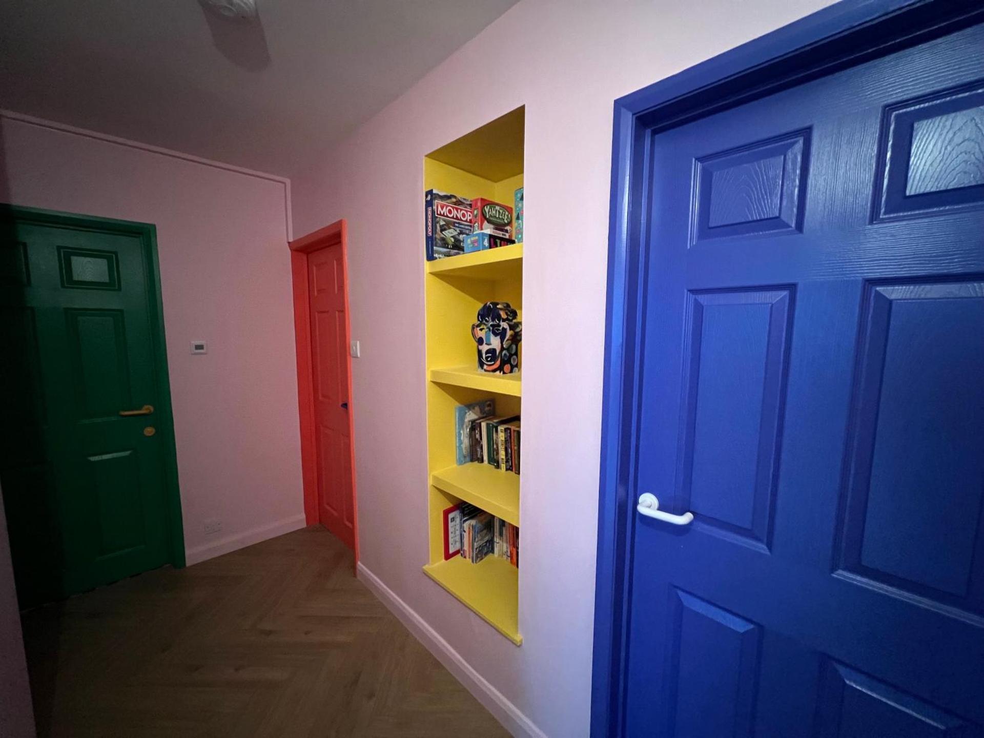 Rainbow retreat with stunning panoramic views