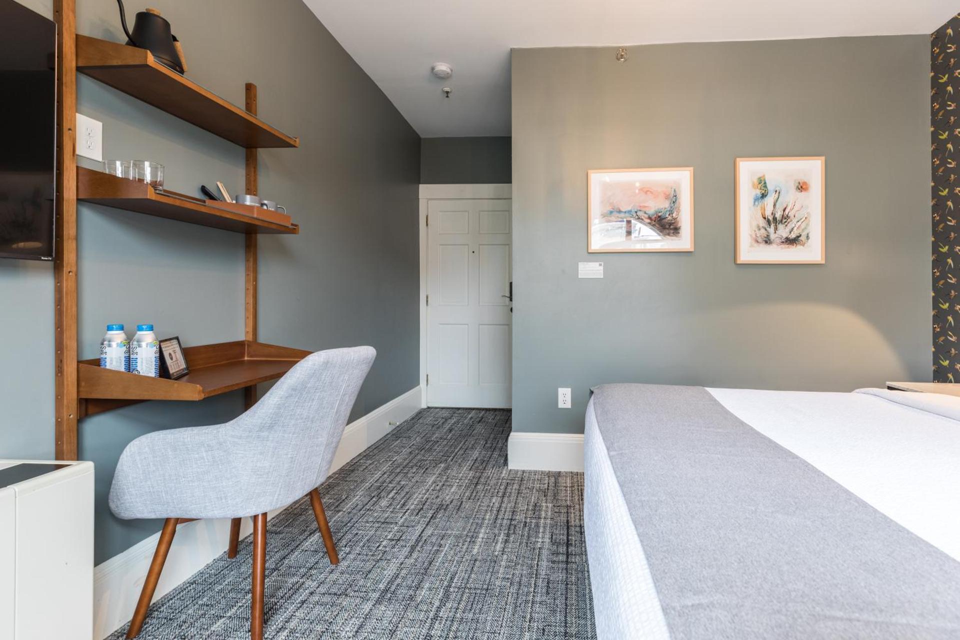 Prentiss House by Thatch