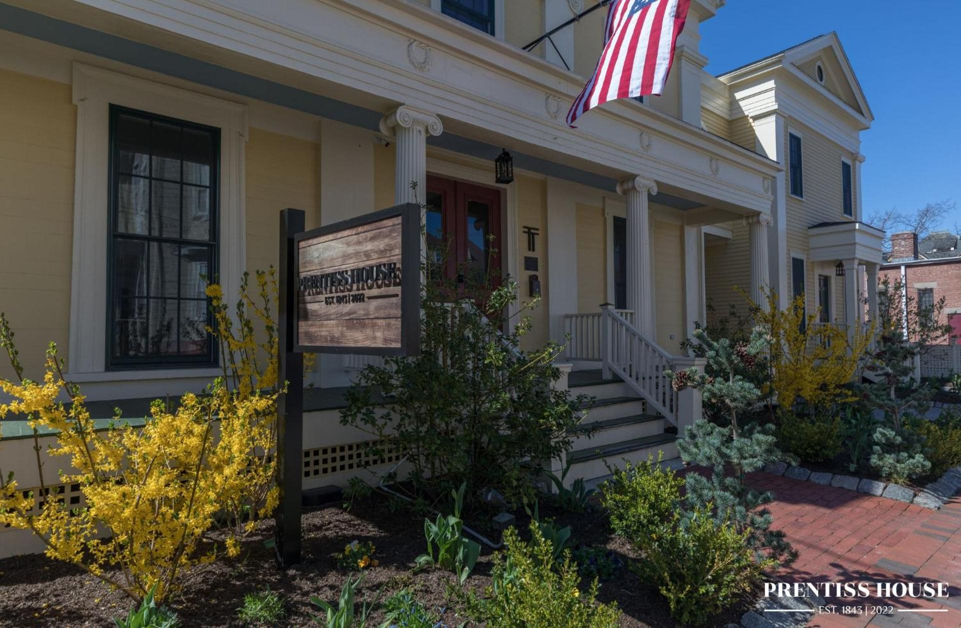 Prentiss House by Thatch