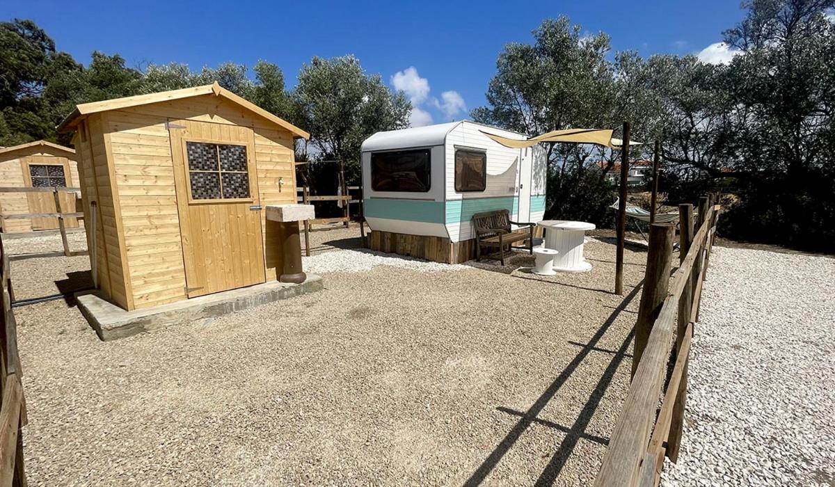 Vdb Lodge - coworking space - Work Relax & Sleep