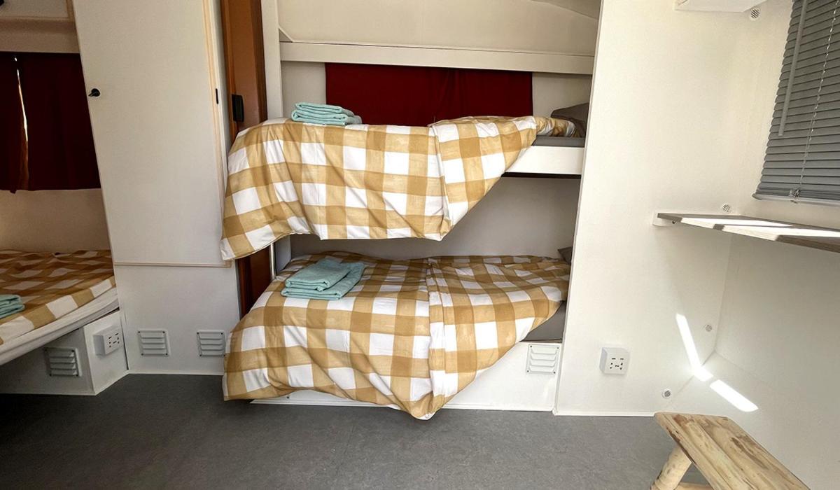 Vdb Lodge - coworking space - Work Relax & Sleep