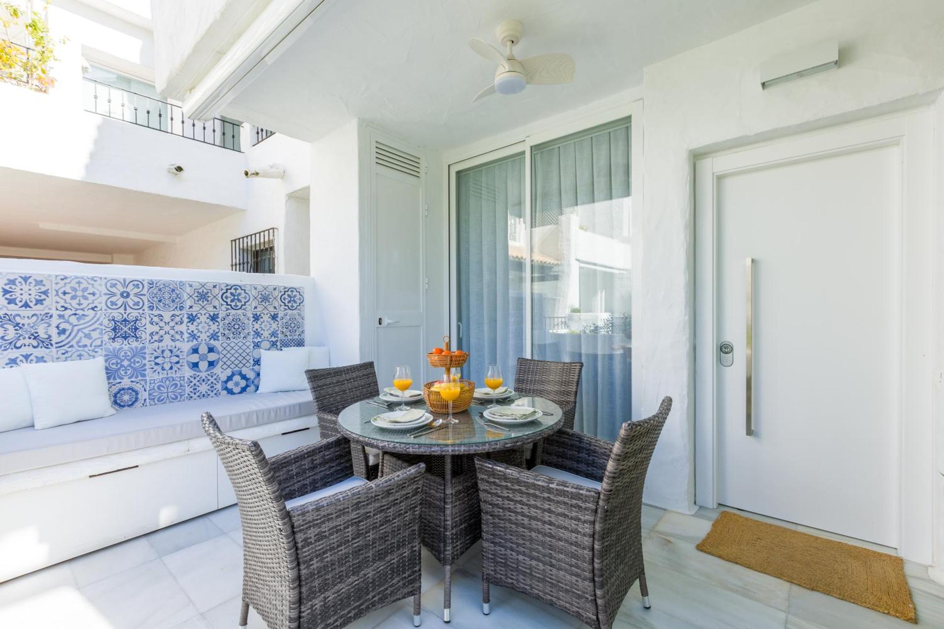 Apartamentos Urb, La Alcazaba 614 y 642 Banus Marbella