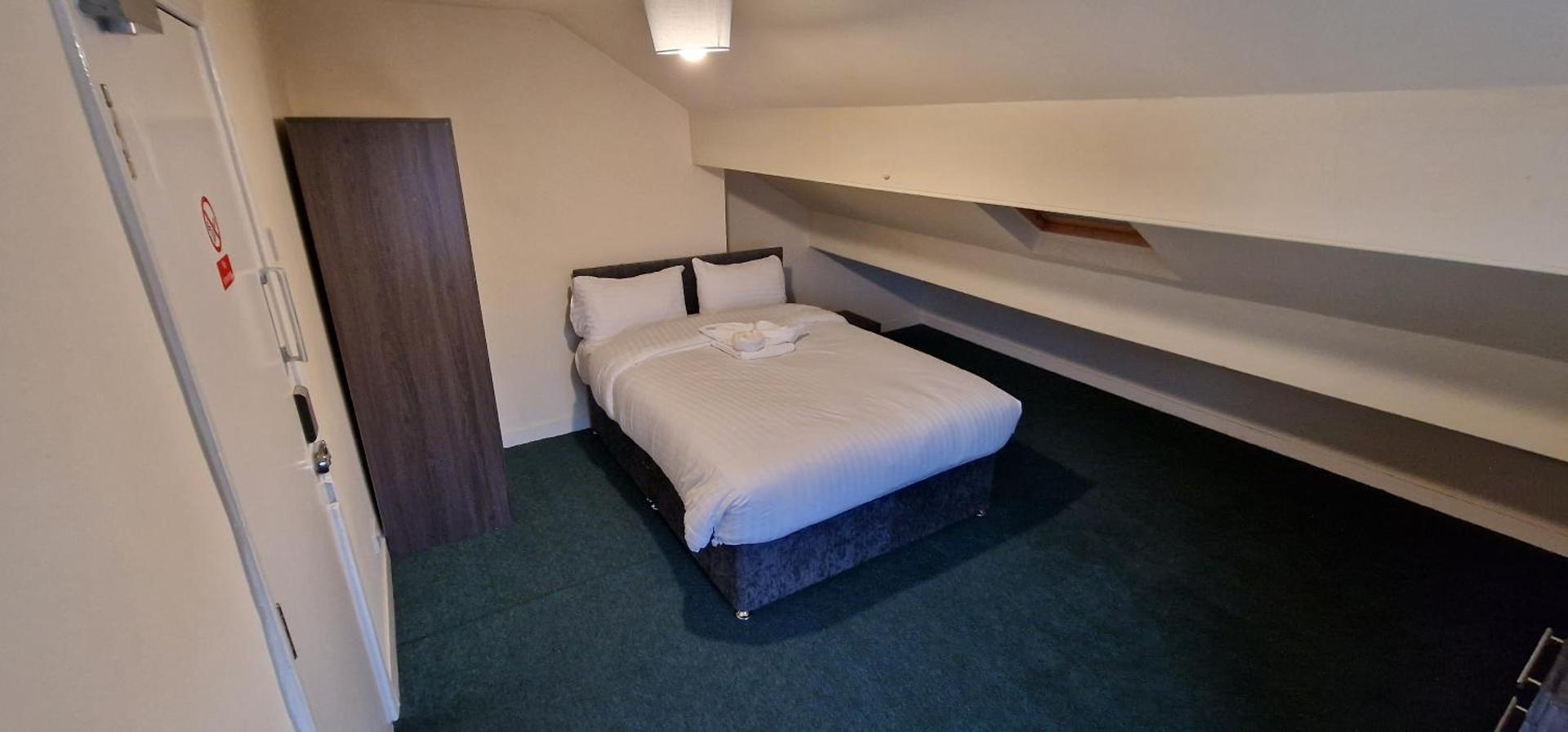 QUICK ROOMz WAKEFIELD