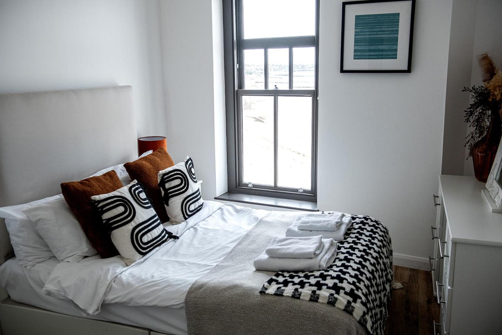 The Samphire Suite by Margate Suites