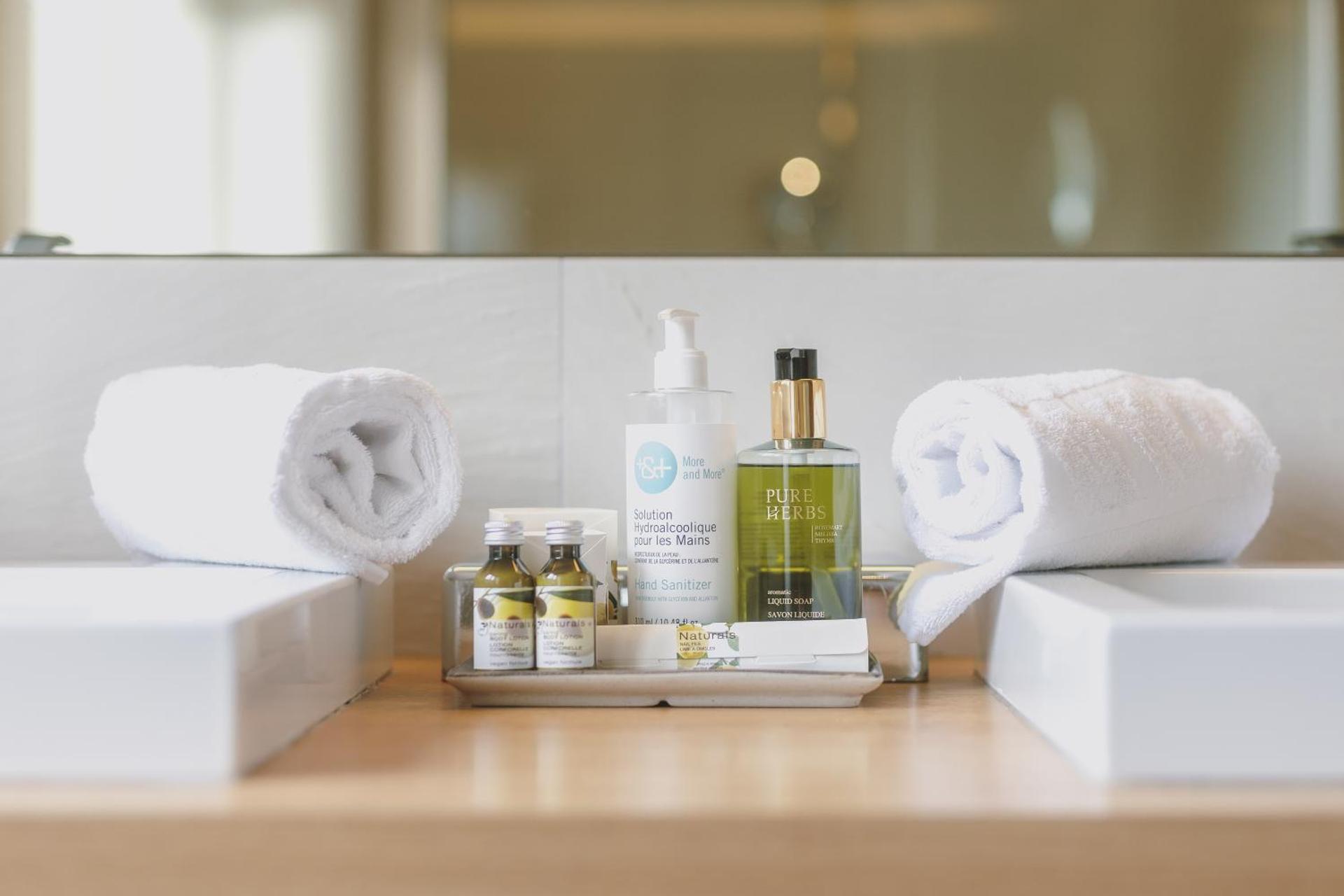 Two-Bedroom Suite with Free Tauern Spa Entry