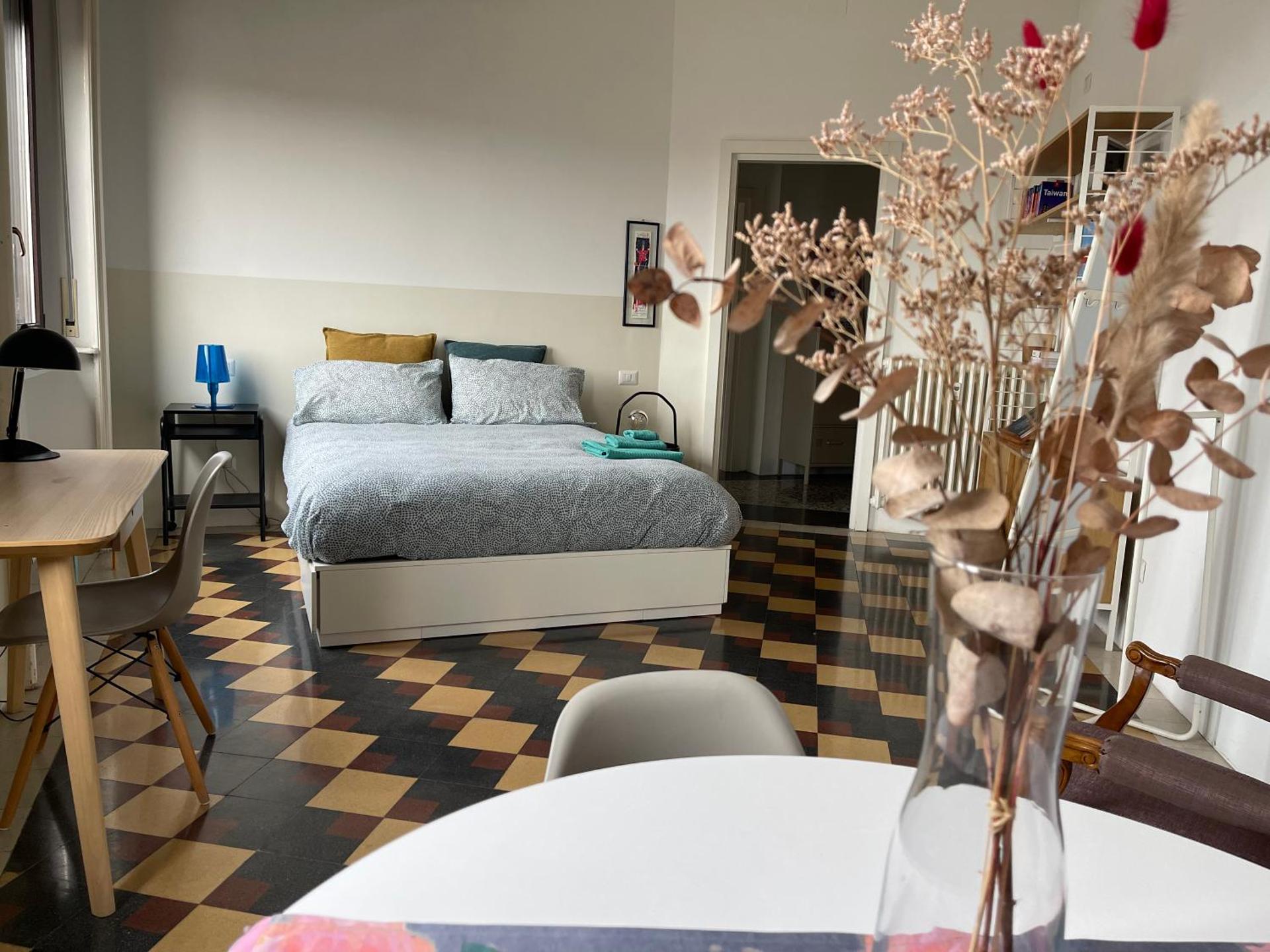 BIG BRIGHT COZY STUDIO APARTMENT IN NOLO NEAR MM1