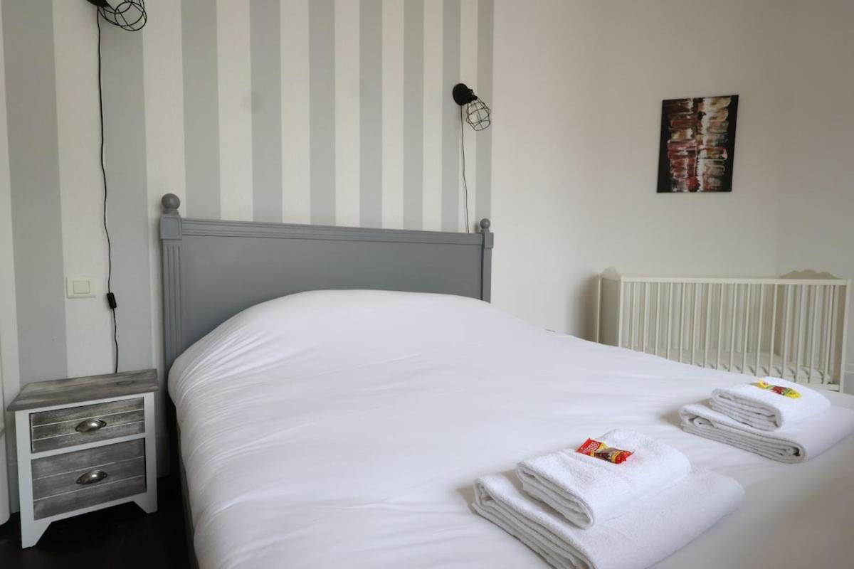 E Le clos des lumières, maison 13 pers avec jardin