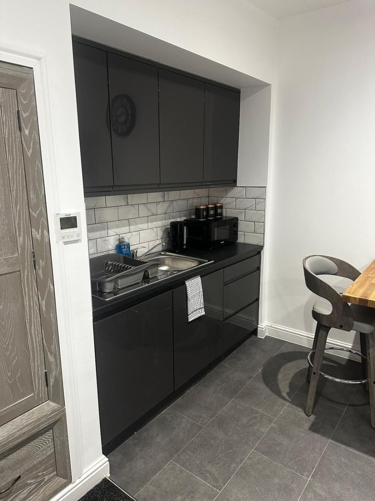 Town Centre Cosy Flat