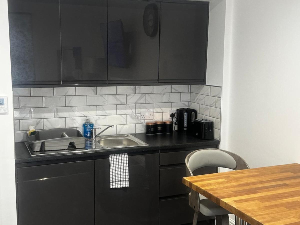 Town Centre Cosy Flat