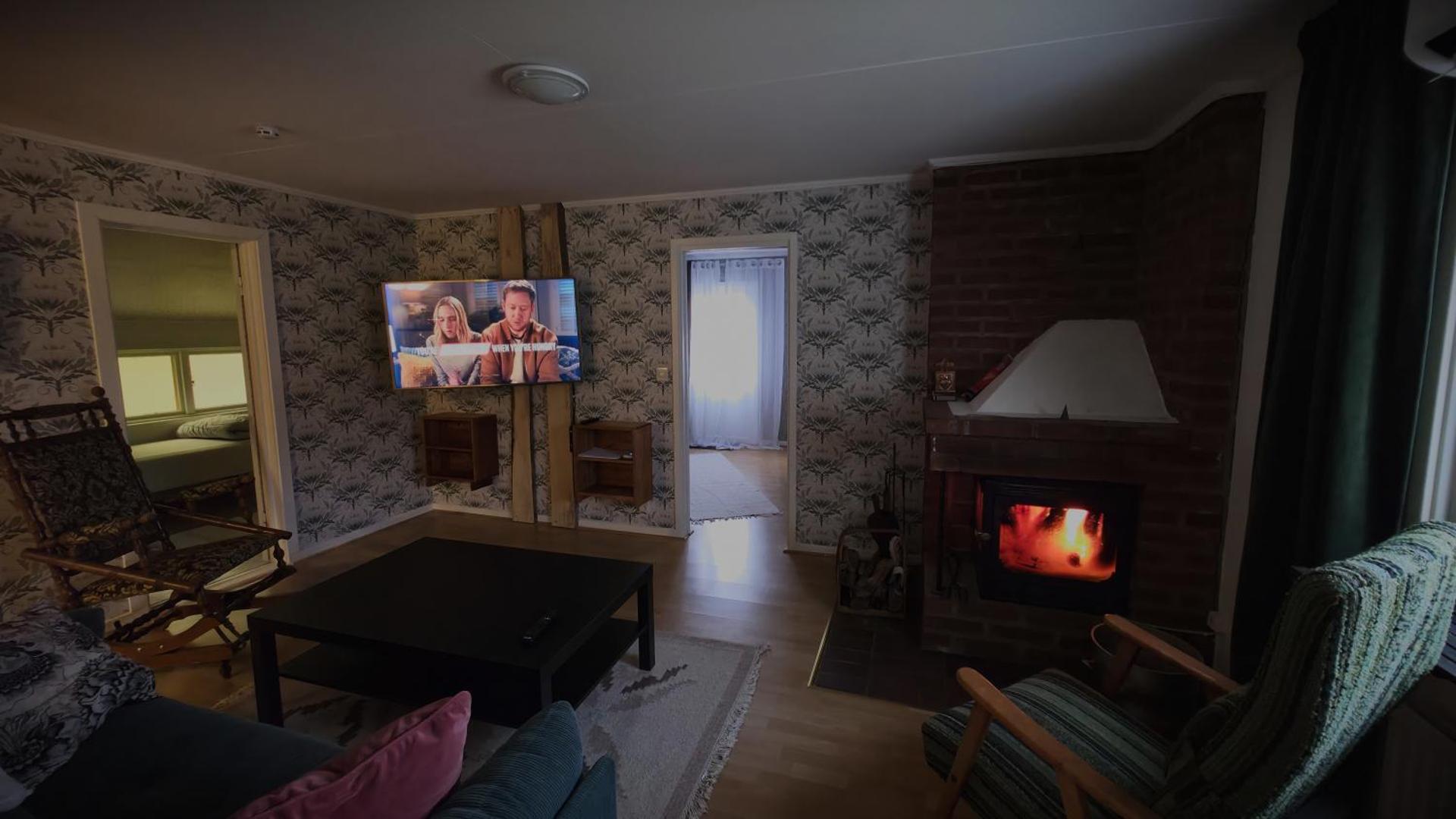 Communal lounge/ TV room