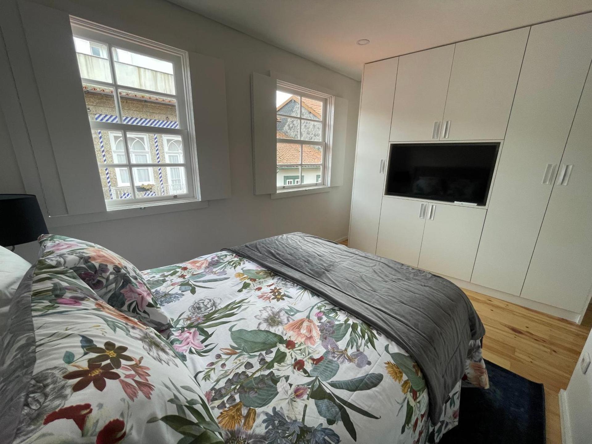 Egas Duplex Historic Centre