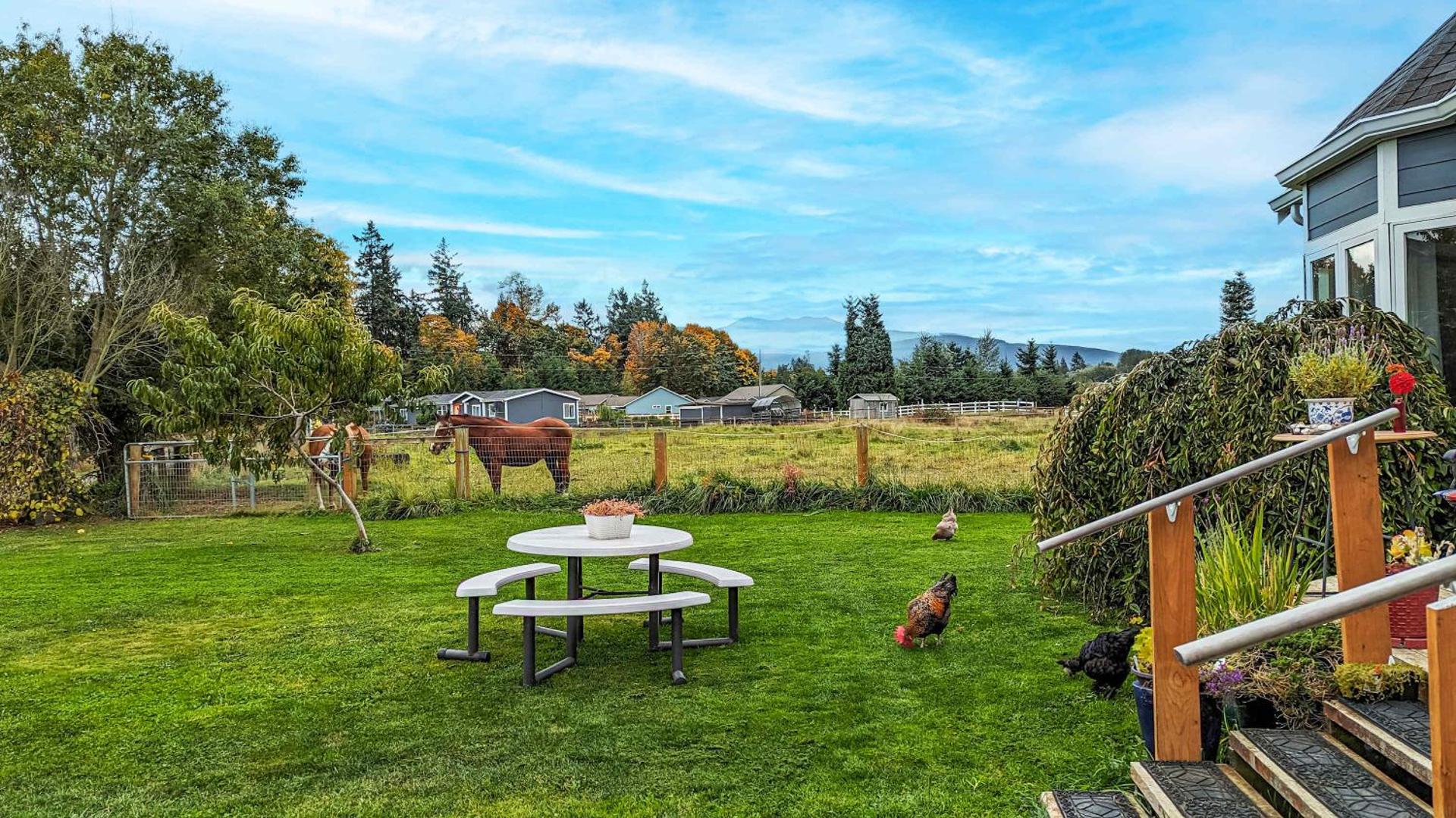 Sq Sequim Sunrise Apartment