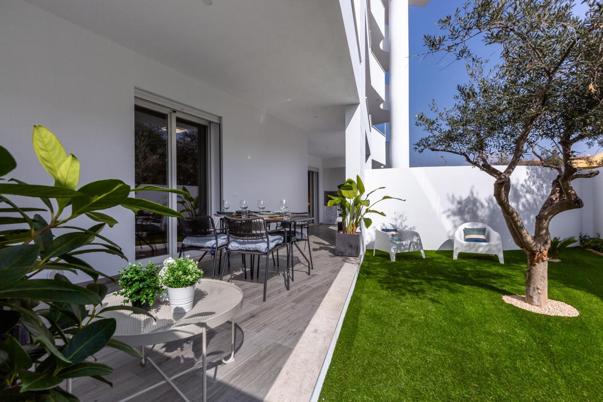 Inner courtyard view