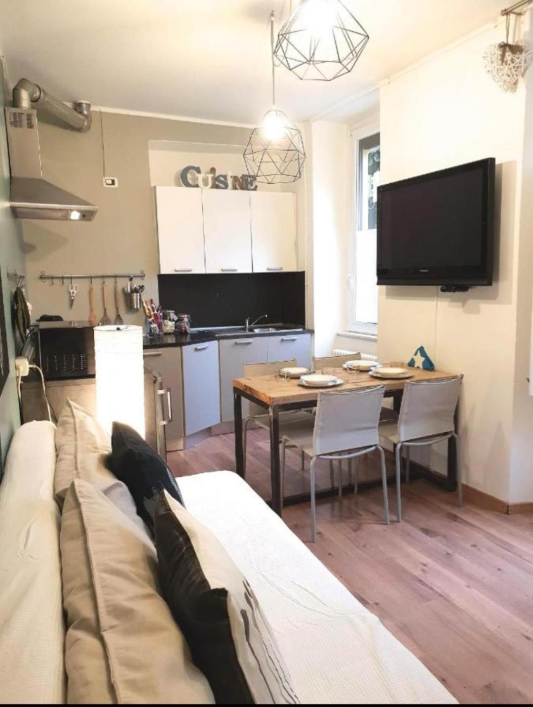 Lake Alley Apartment