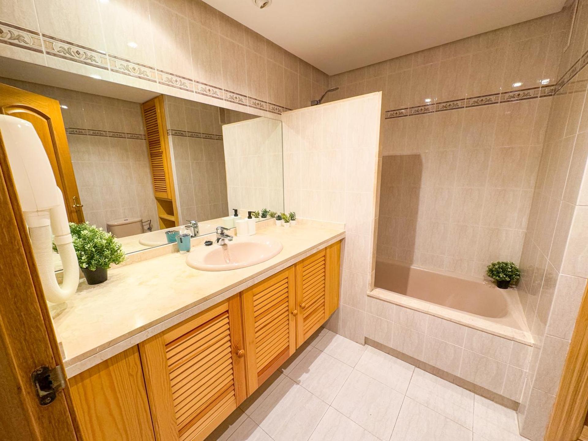 Torrequebrada Views - Turistea