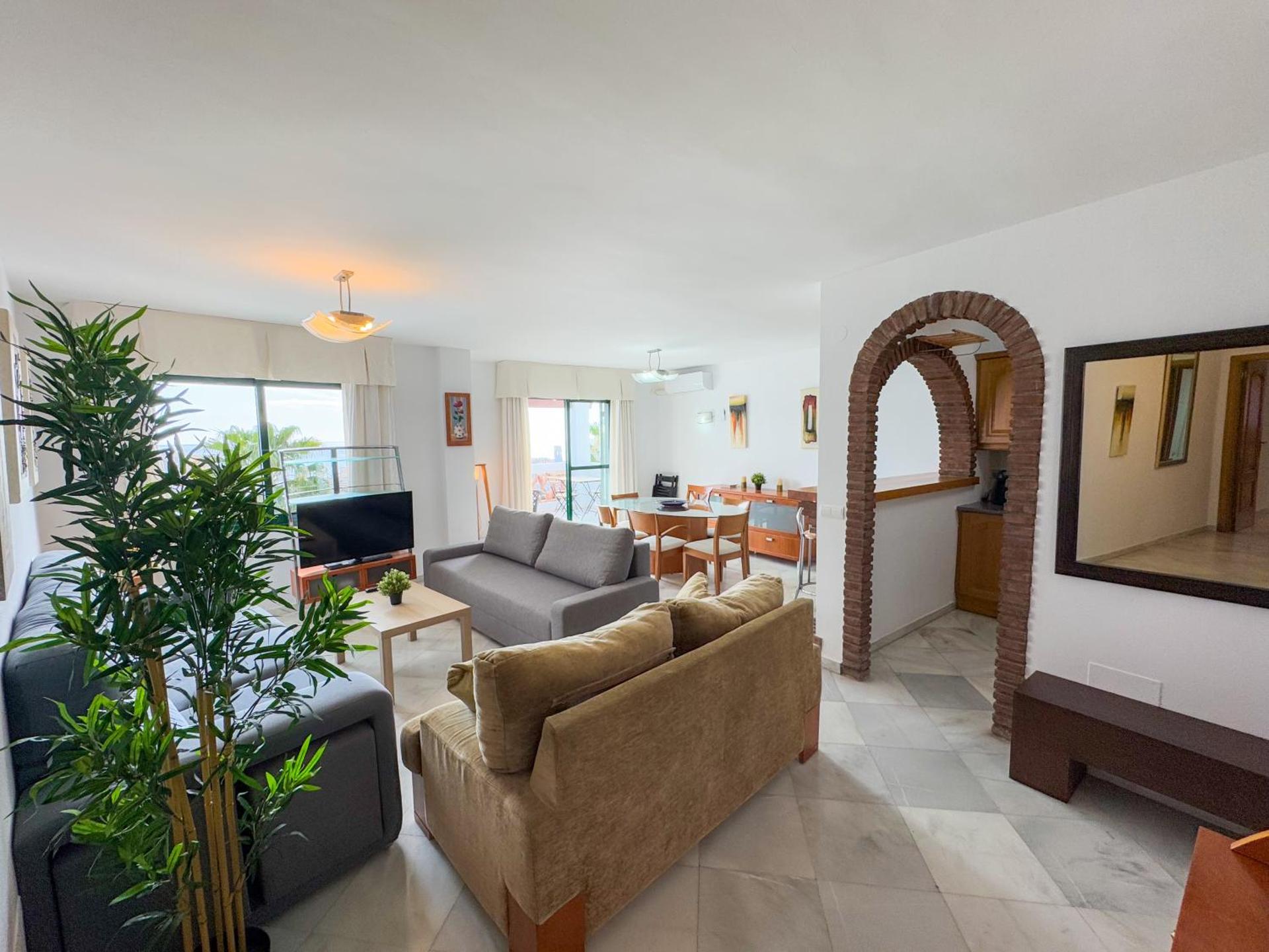 Torrequebrada Views - Turistea