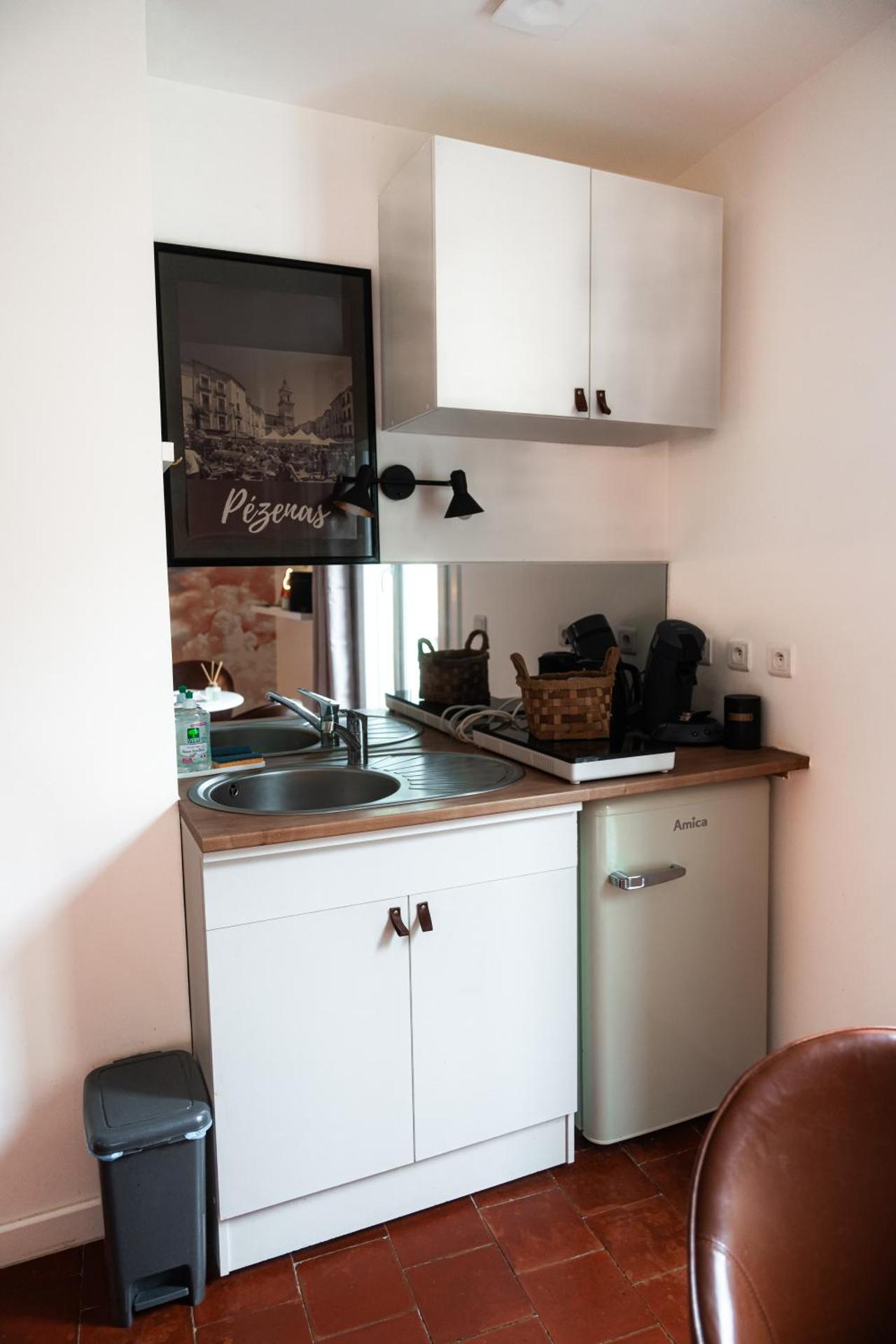 Coffee/tea facilities