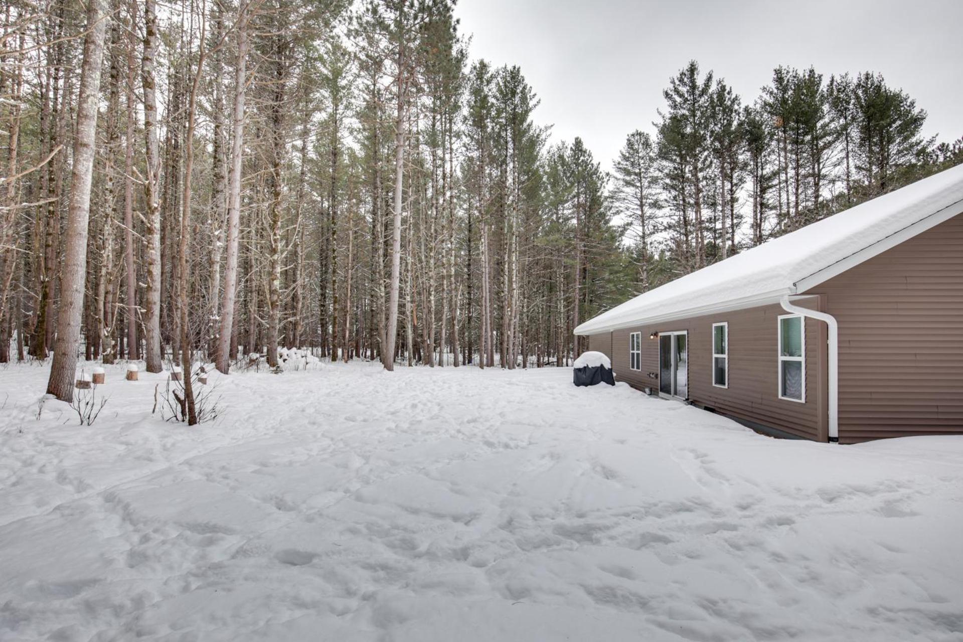 Northwoods Cabin - Near 3 Woodruff Lakes