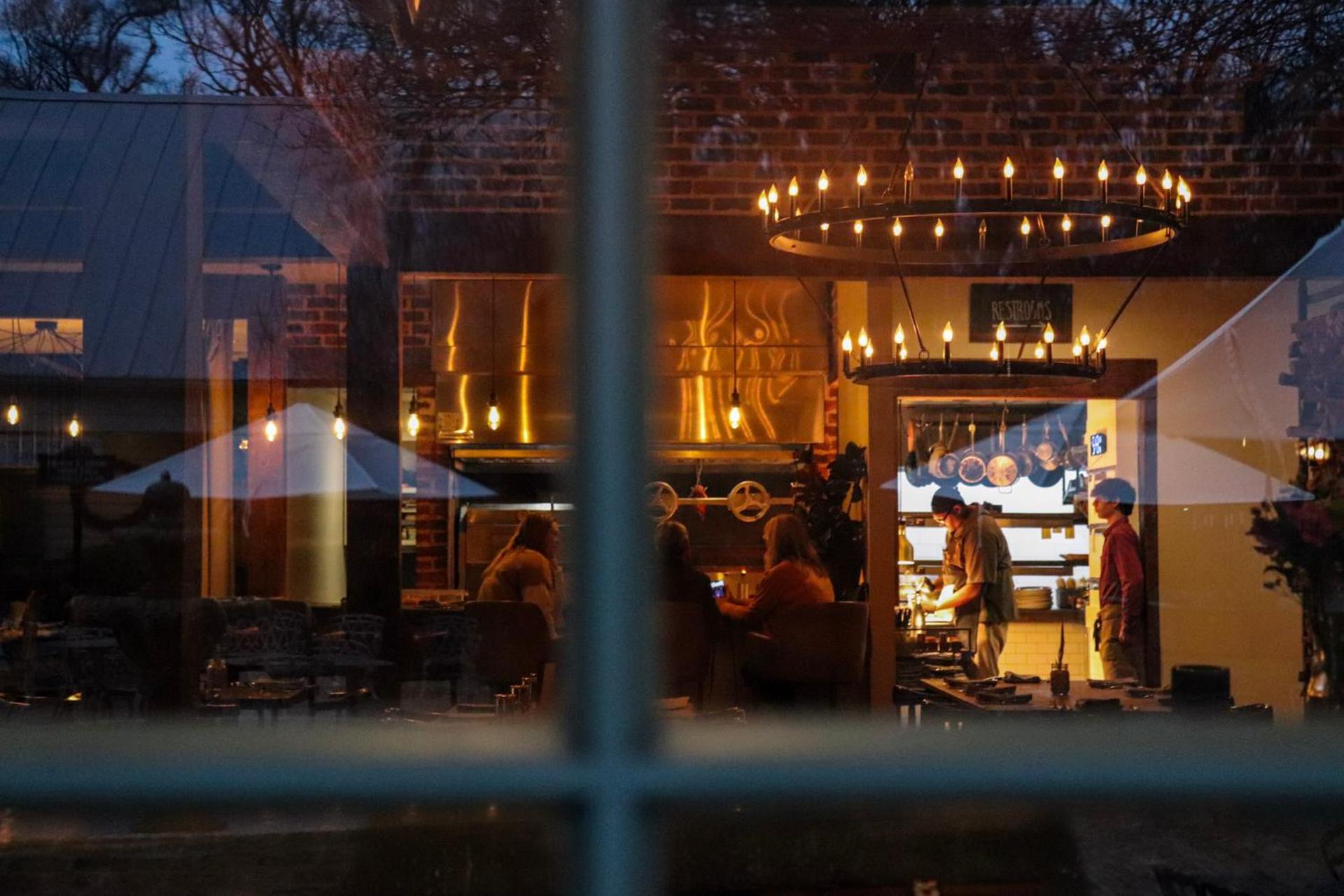 Restaurant/places to eat