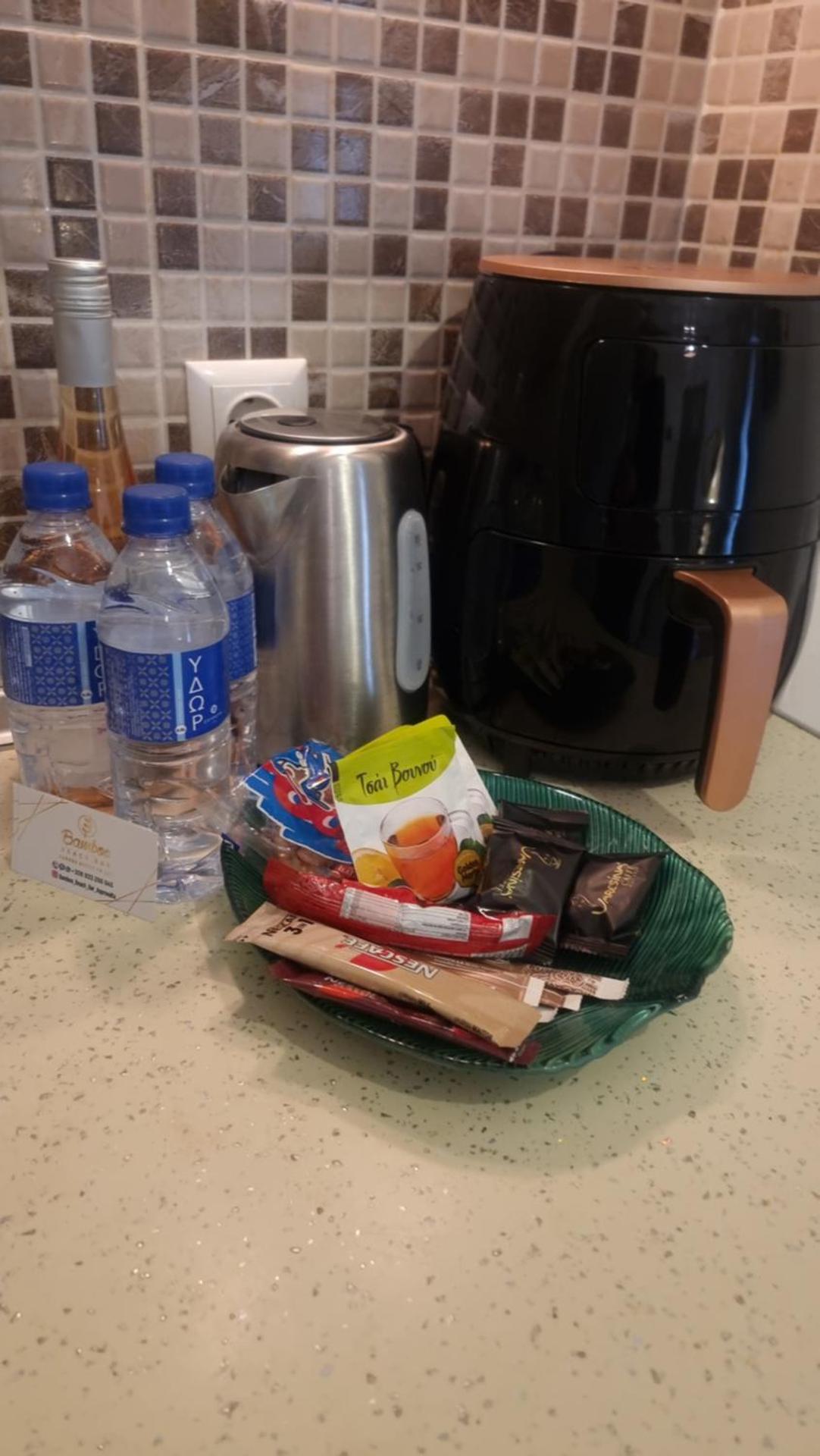 Coffee/tea facilities