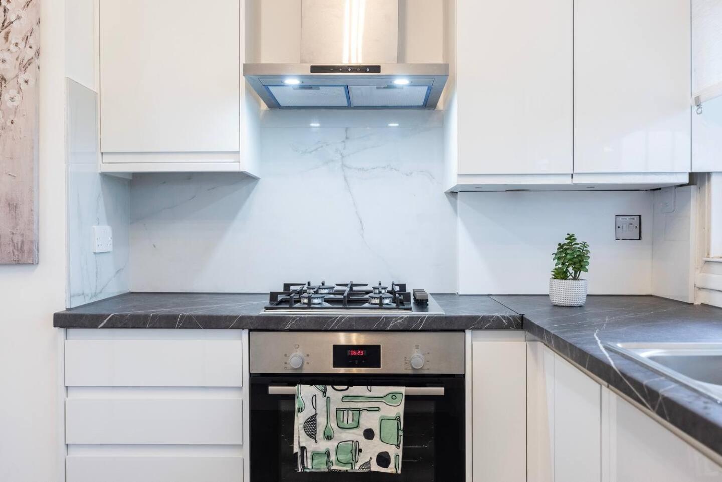 Spacious 2br Gem - Close To Clapham Junction