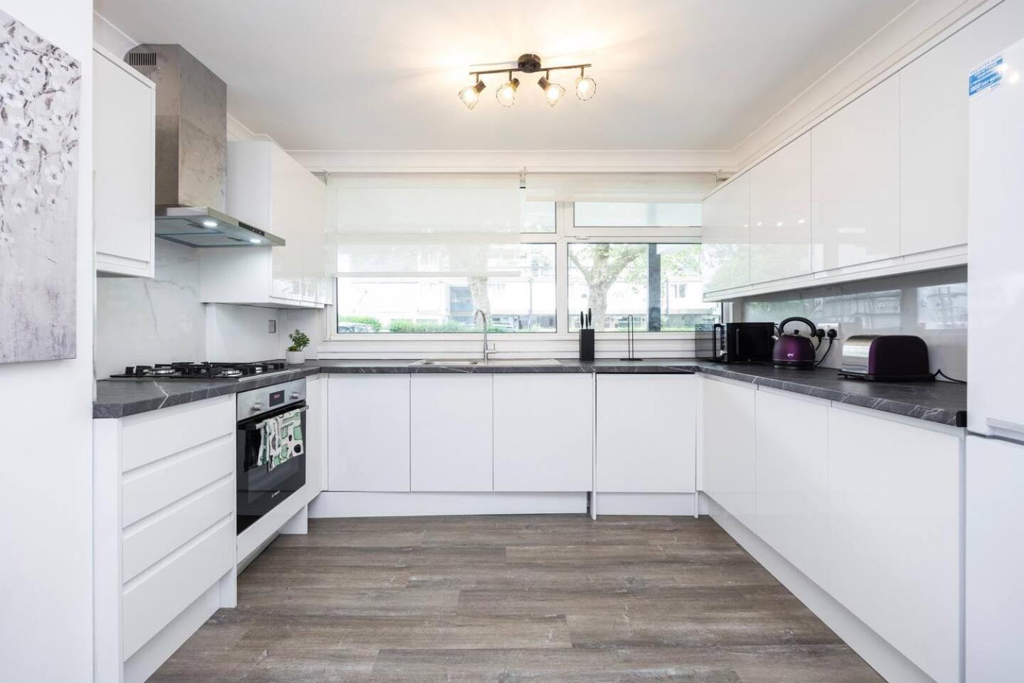Spacious 2br Gem - Close To Clapham Junction