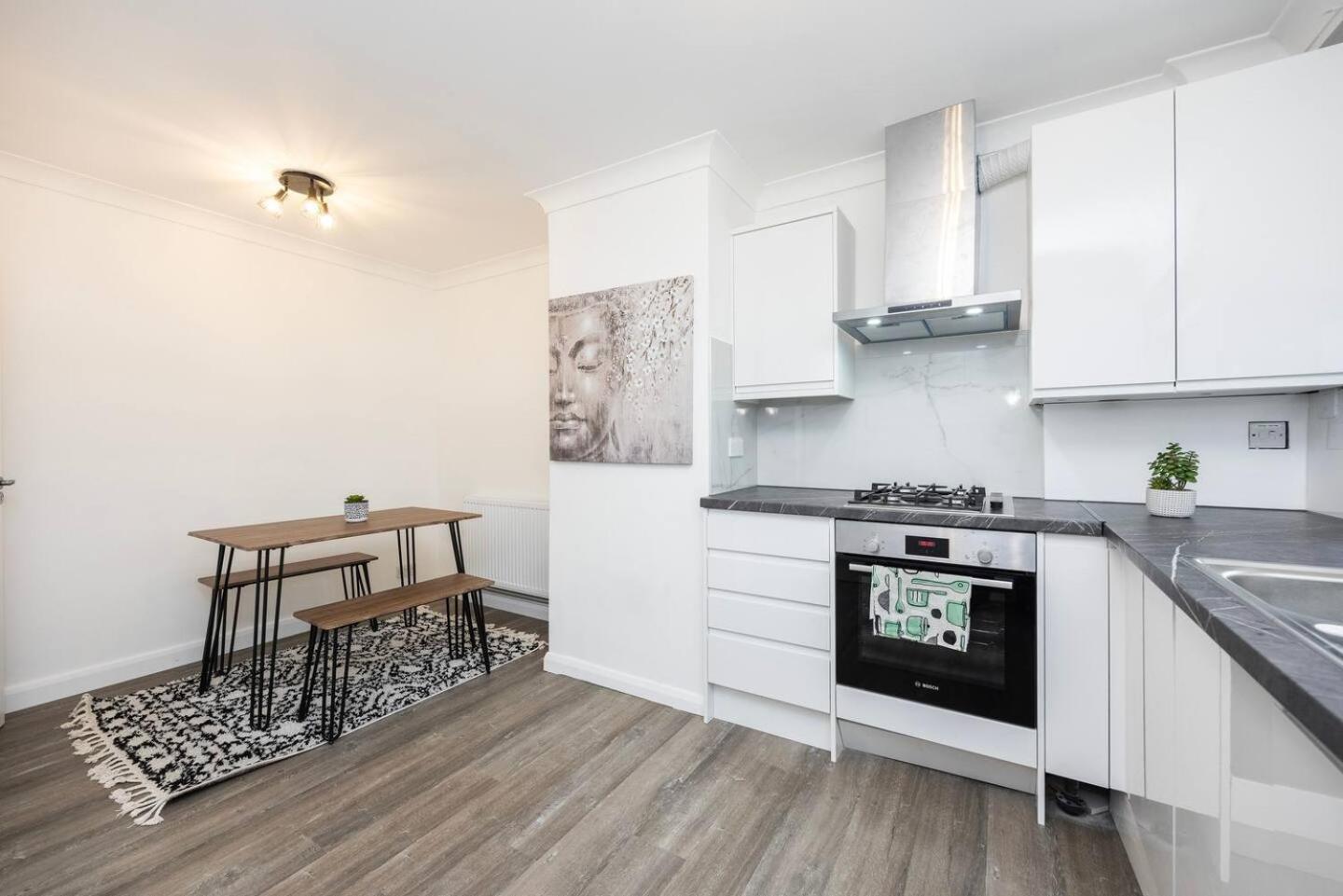 Spacious 2br Gem - Close To Clapham Junction