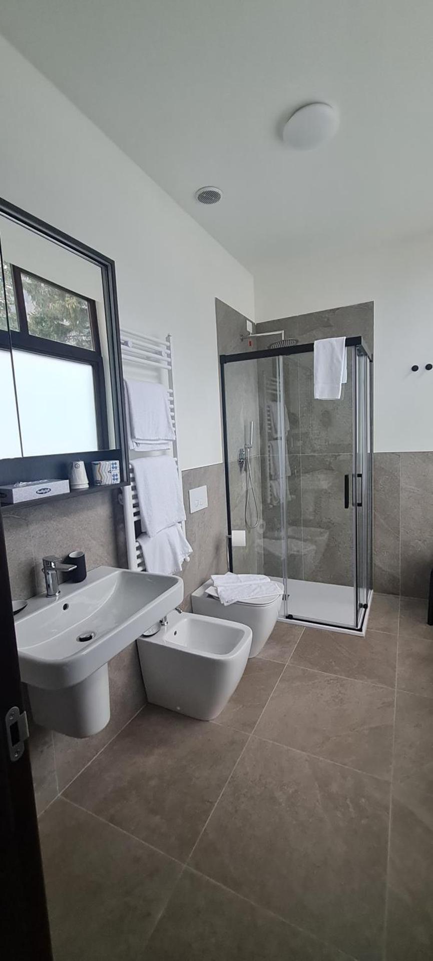 The Weiss bistrot & Rooms