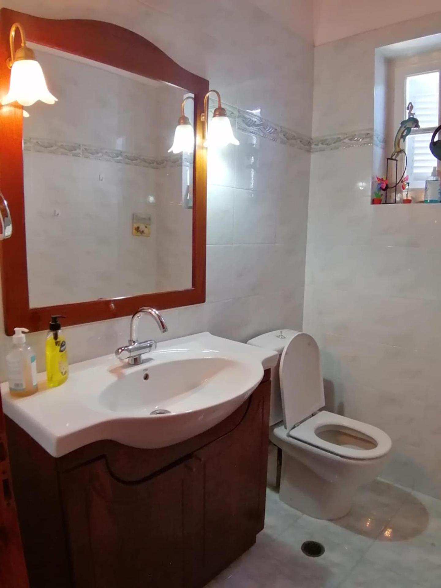 Tsitsinakis Traditional Home