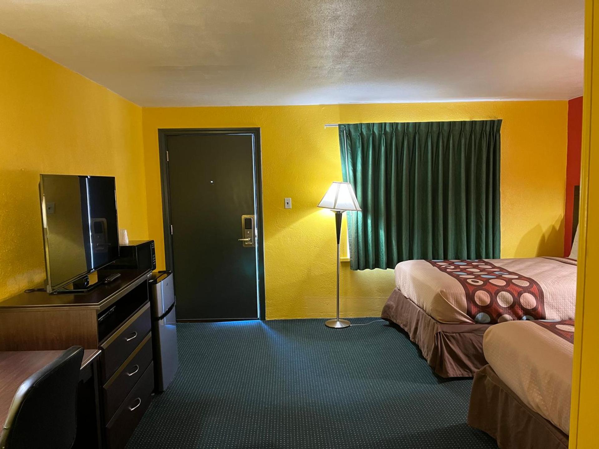 Holly Motel Southampton