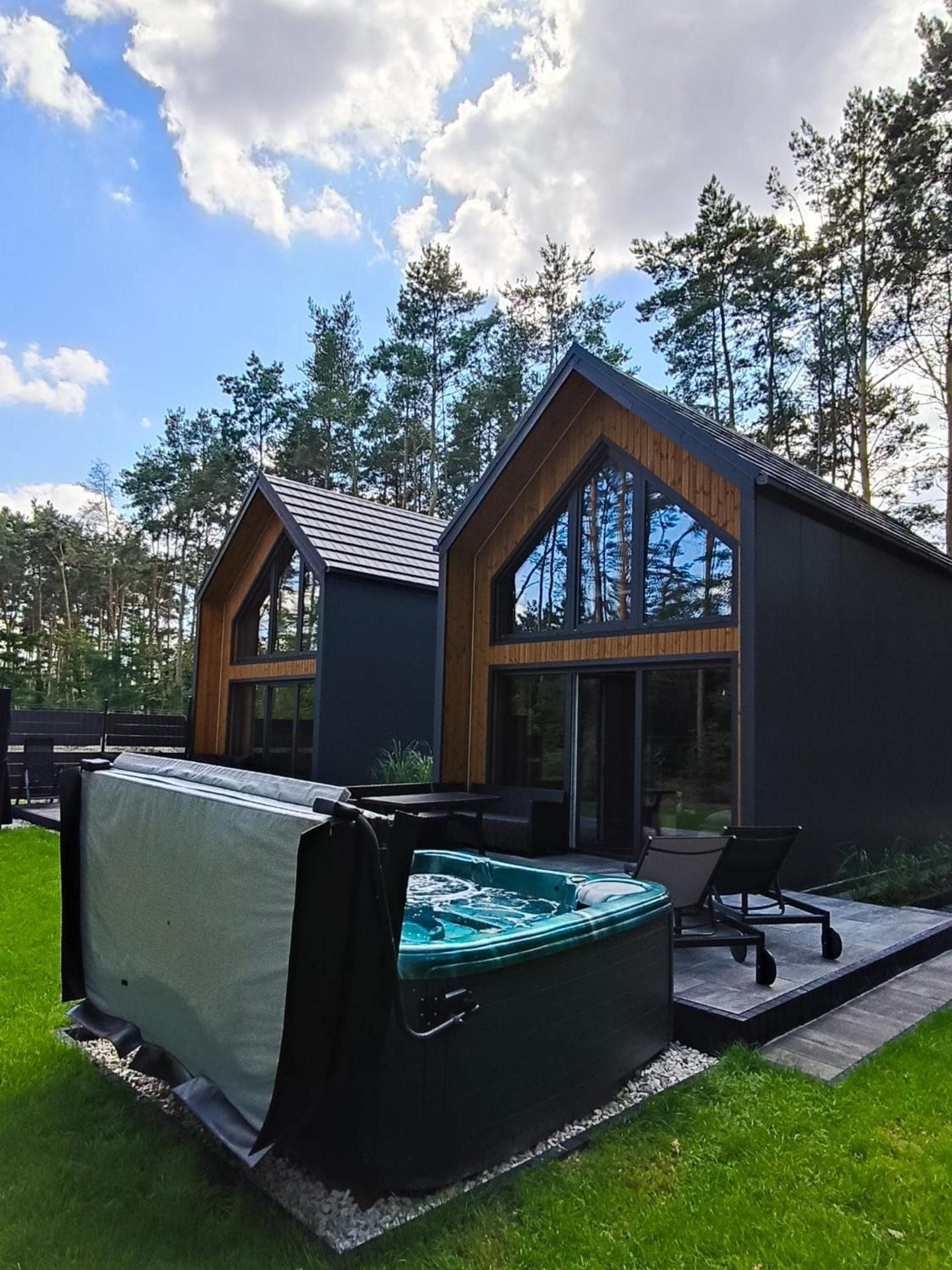 Holiday Hossa House 391 - całoroczne domy z Jacuzzi Sława