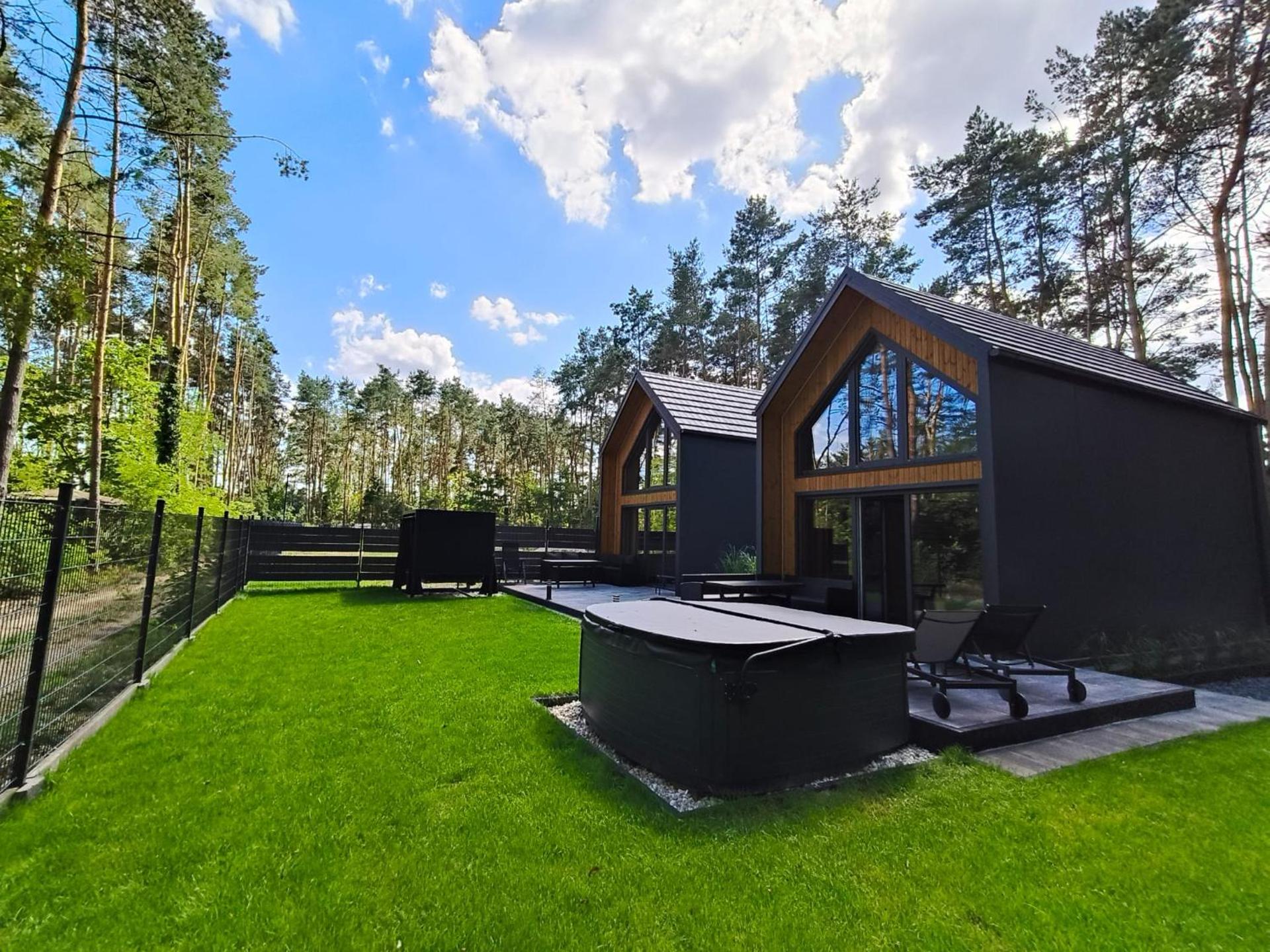 Holiday Hossa House 391 - całoroczne domy z Jacuzzi Sława