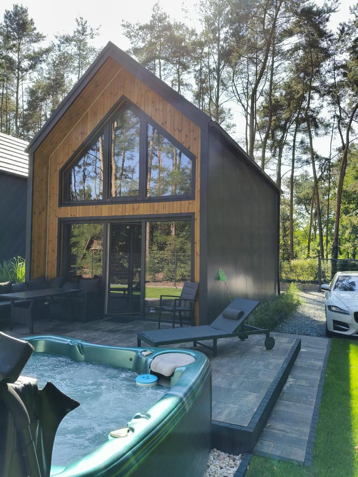 Holiday Hossa House 391 - całoroczne domy z Jacuzzi Sława