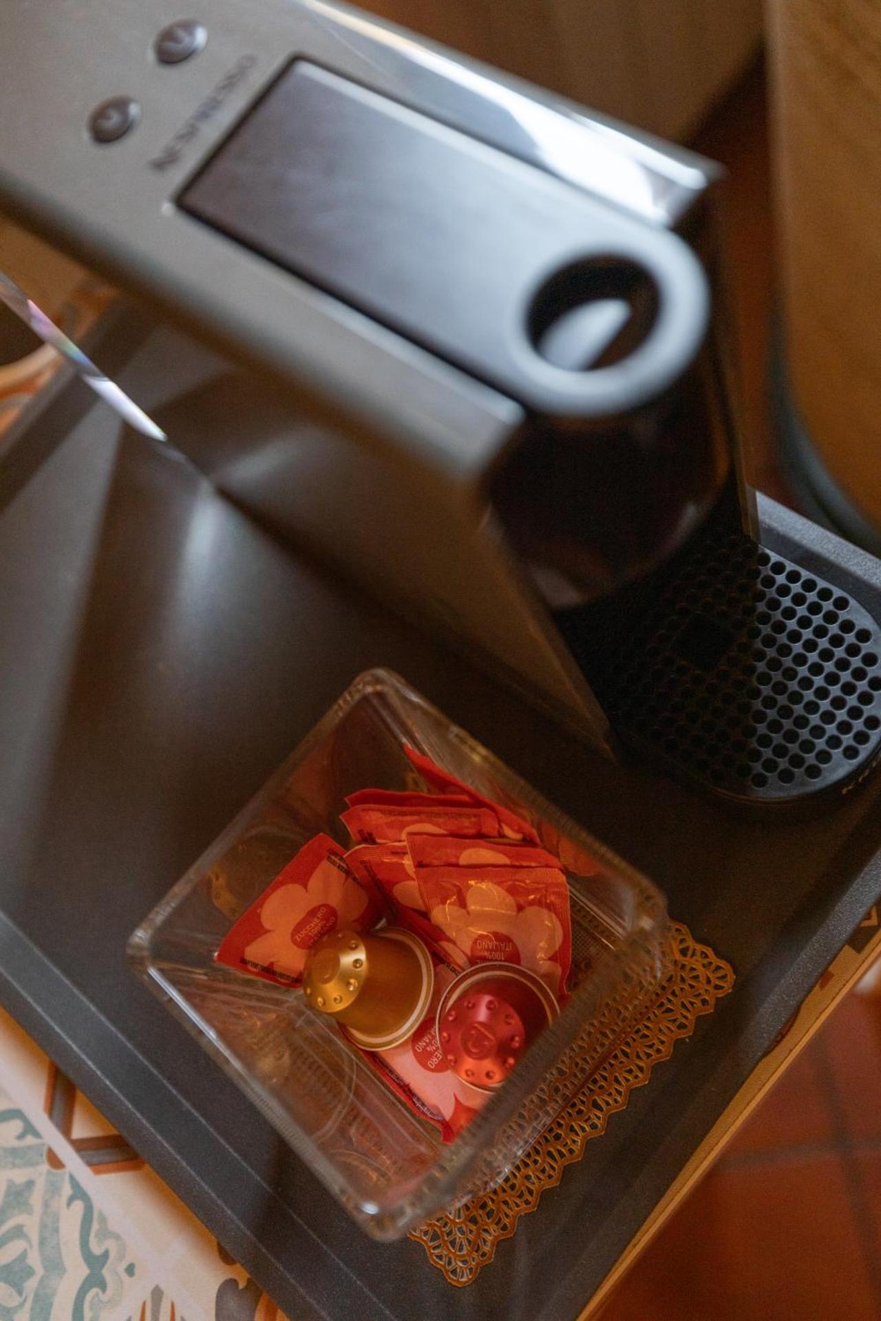 Coffee/tea facilities