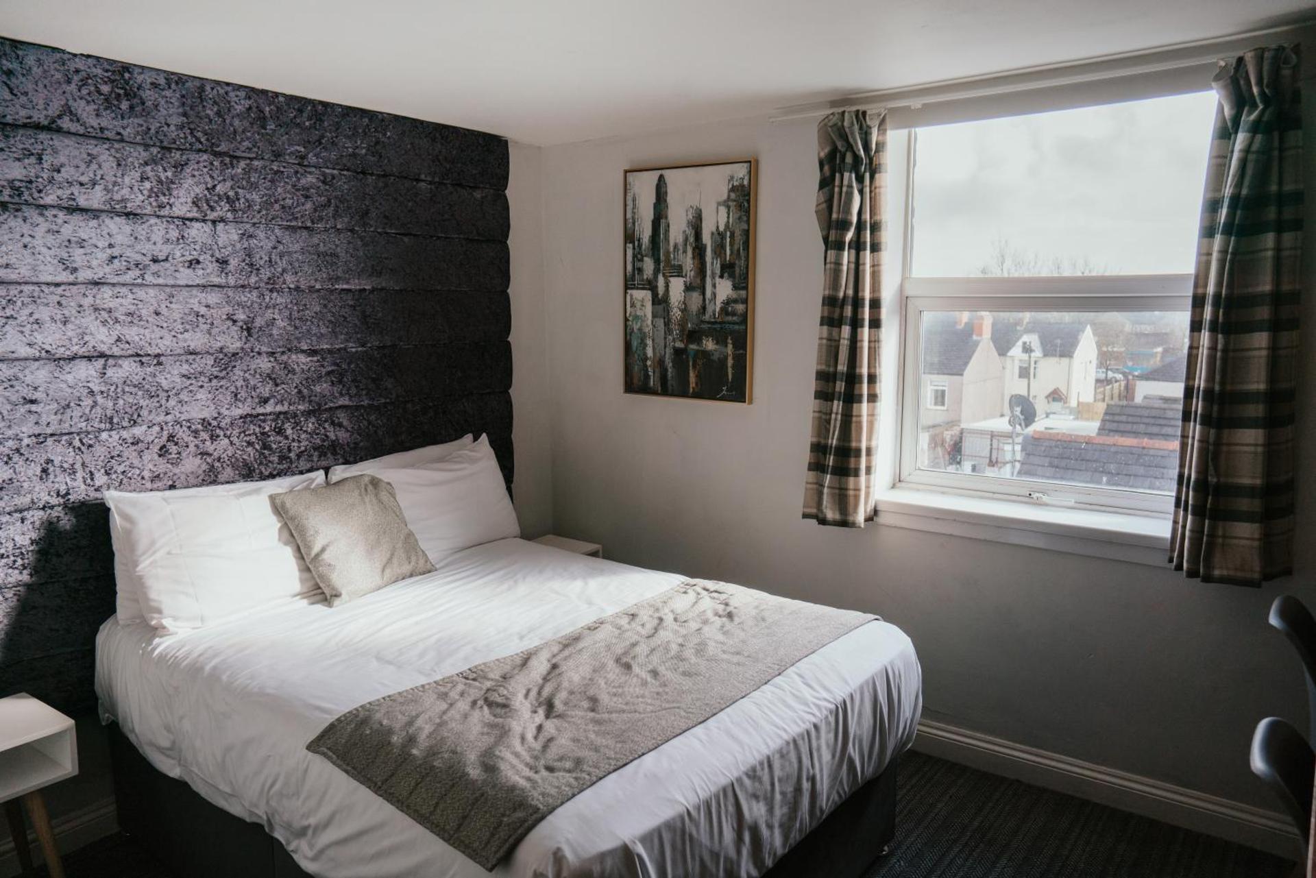 Hotels 24-7 - The Old Victoria Hotel