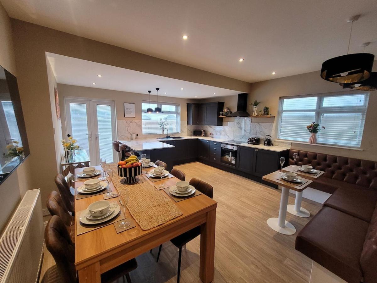 Tower Suites - HOT TUB sleeps 14