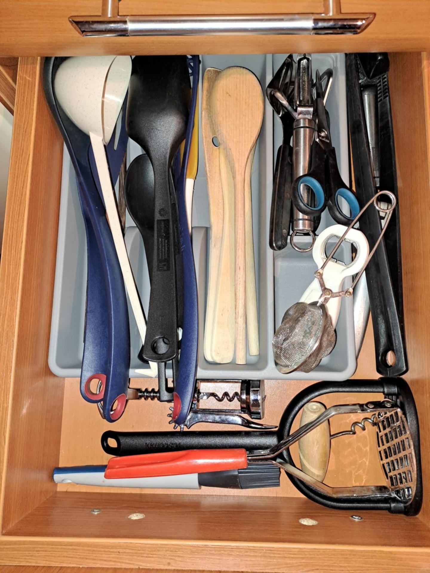 HARRADISE - Plně vybavený apartmán pod Mumlavským vodopádem, přímo na cestě na HŘEBENY, ideální na BĚŽKY a SKIALPY, ZAHRADA na zimní radovánky, kousek do CENTRA i SKIAREÁLU, vybavení i pro DĚTI, absolutní KLID