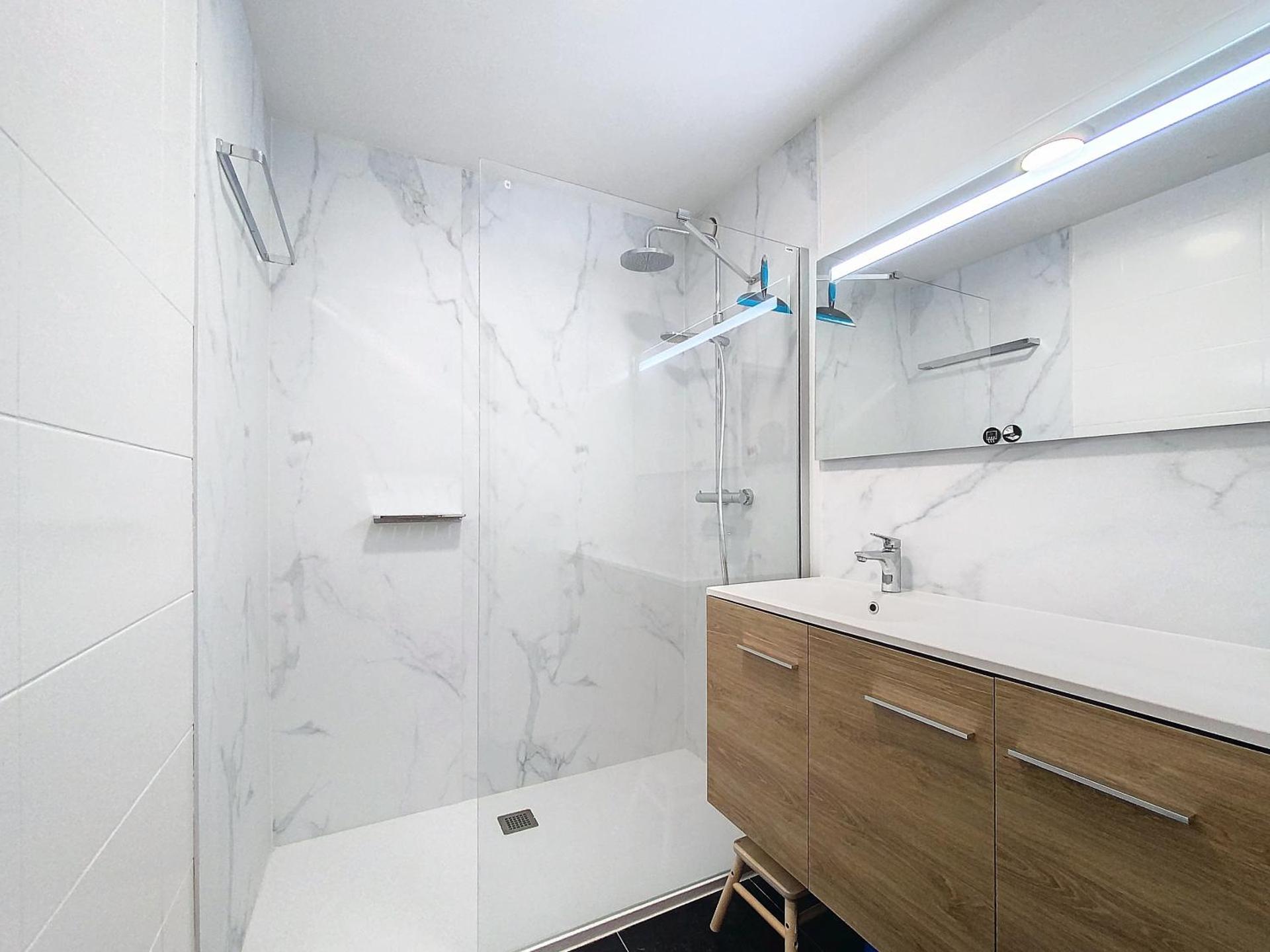 Appartement 'Emmy' in Oostduinkerke - Bad