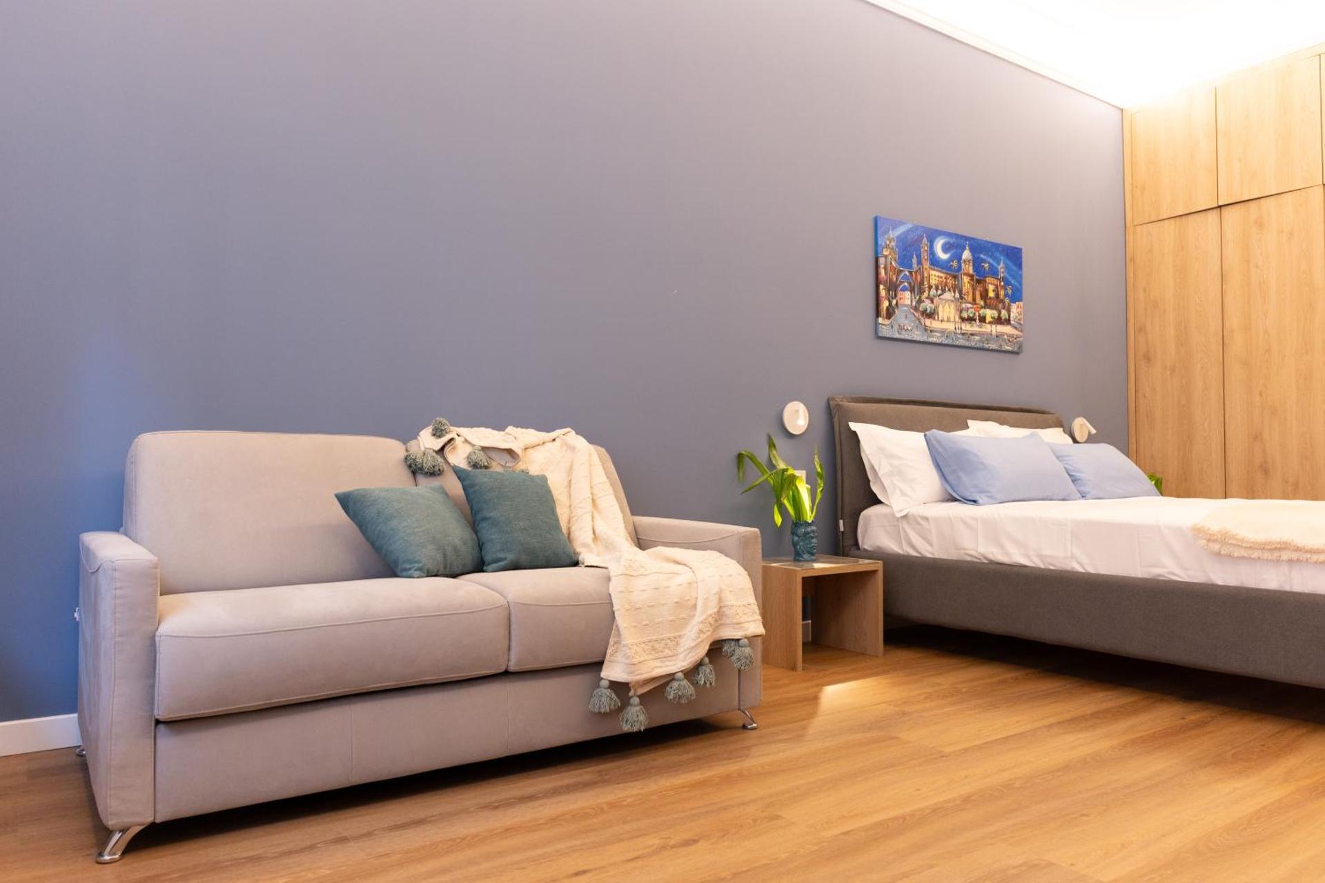 Photo of the whole room