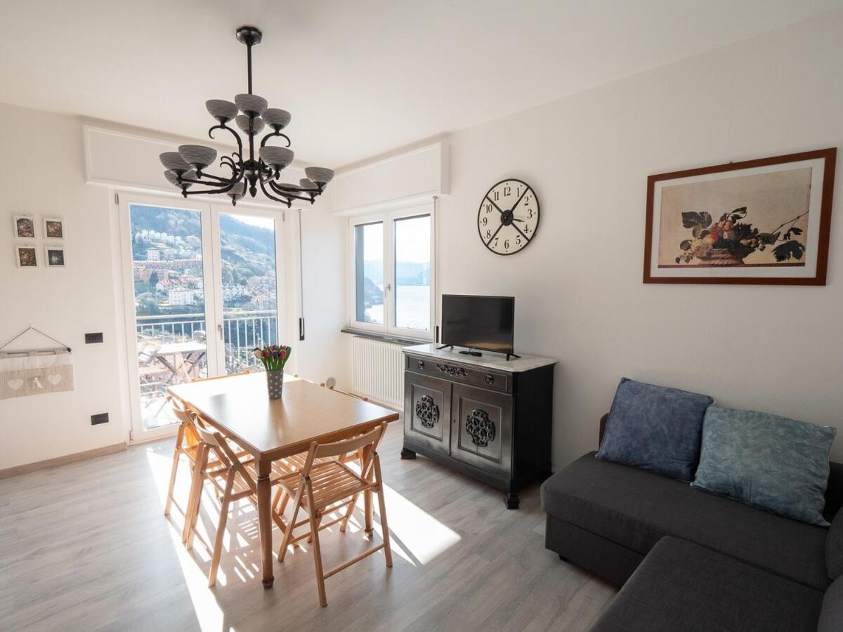 Lake Dream 1 Lake View of COMO