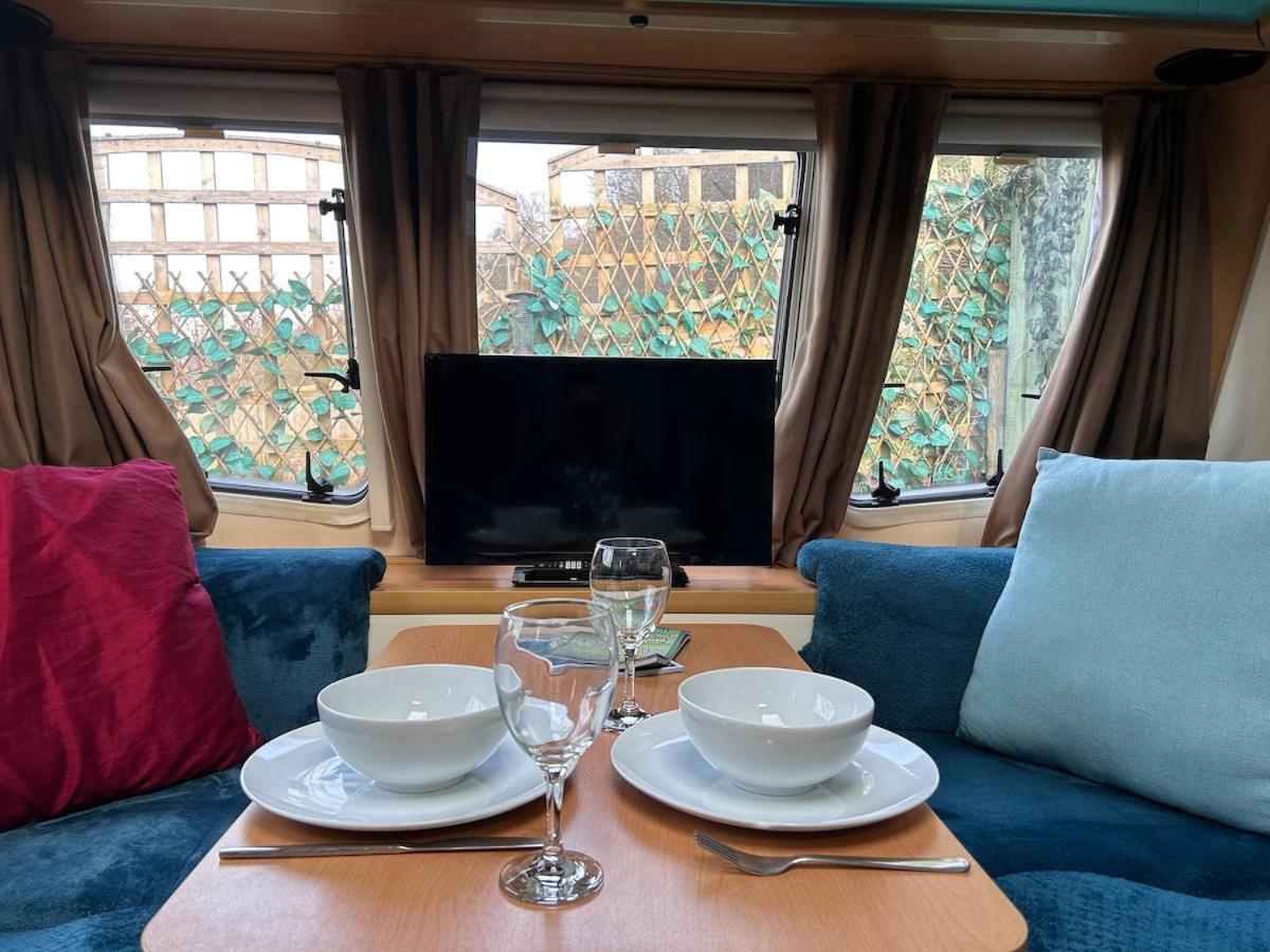 The Rural Cosy Camper by MaisonPro