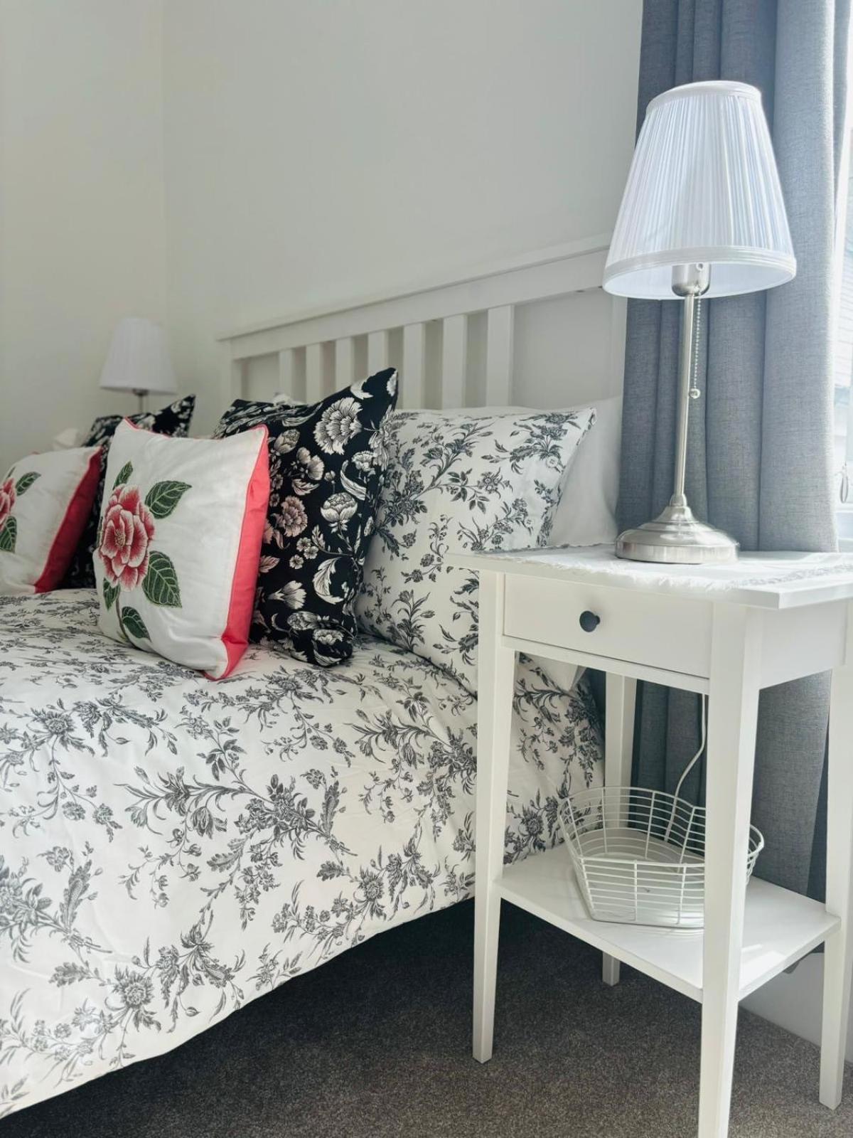 Seascape Luxury sea front apartment