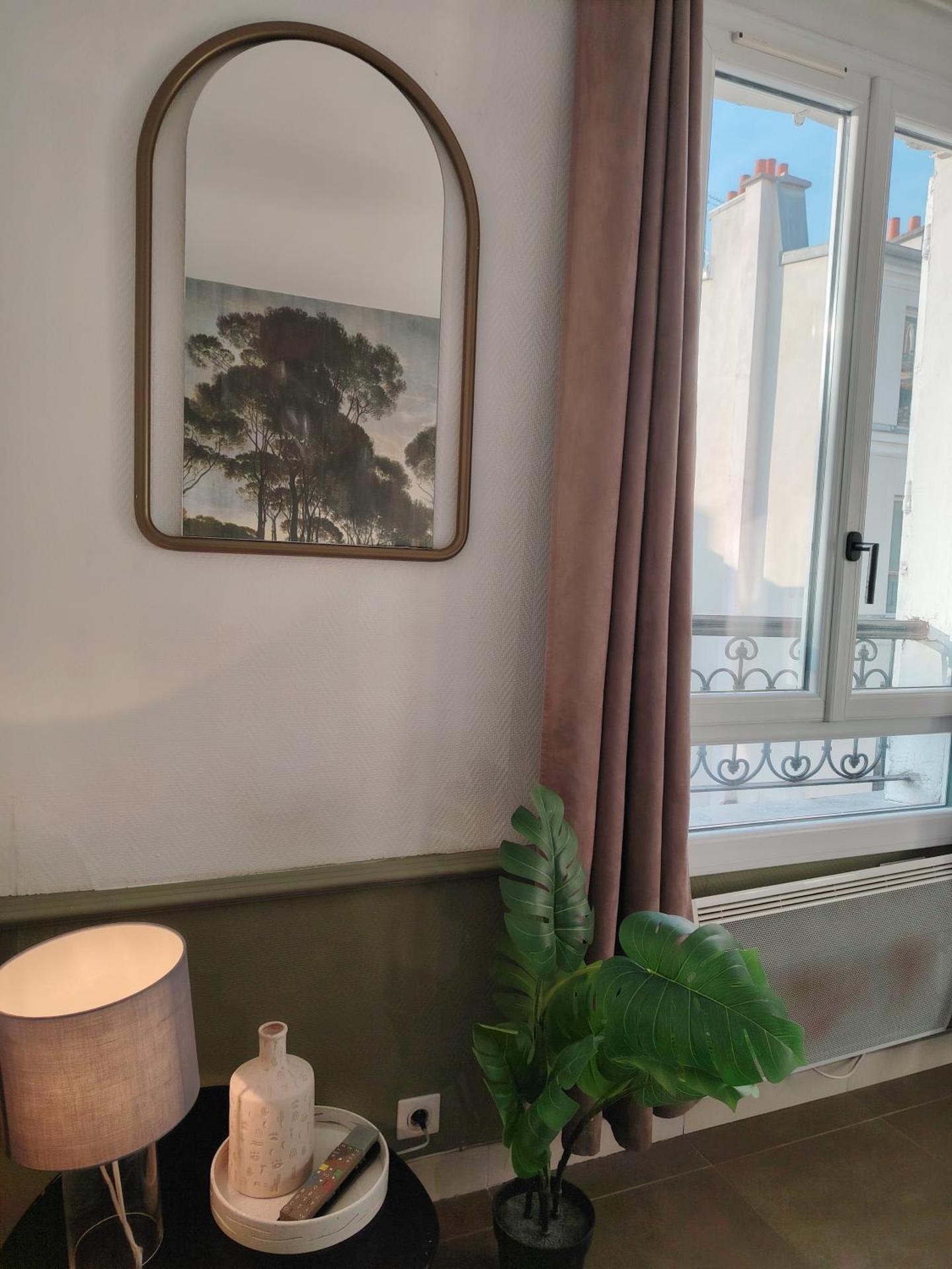 Le Village Montmartre