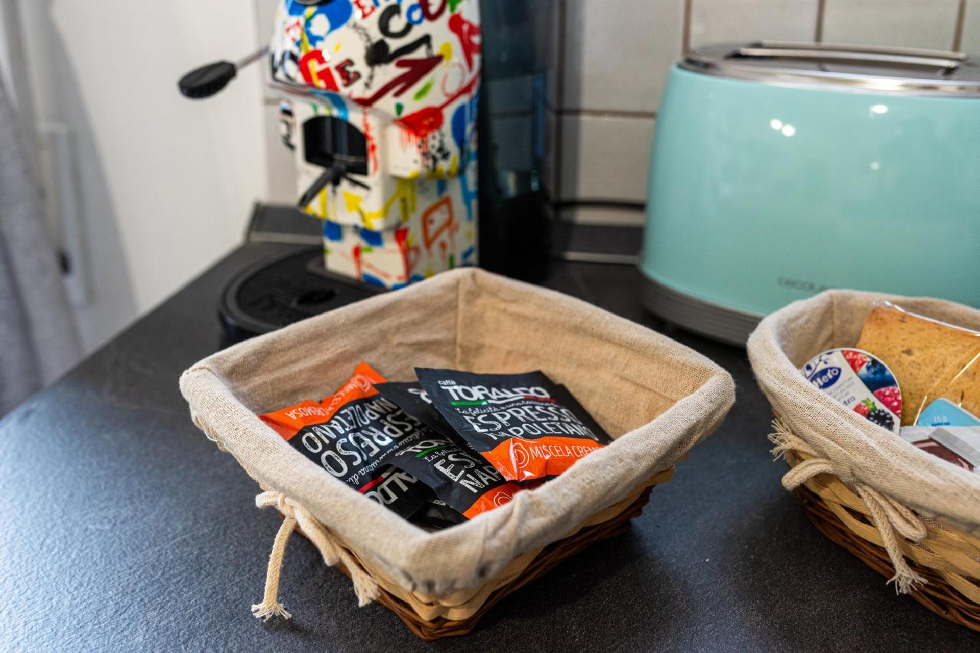 Coffee/tea facilities