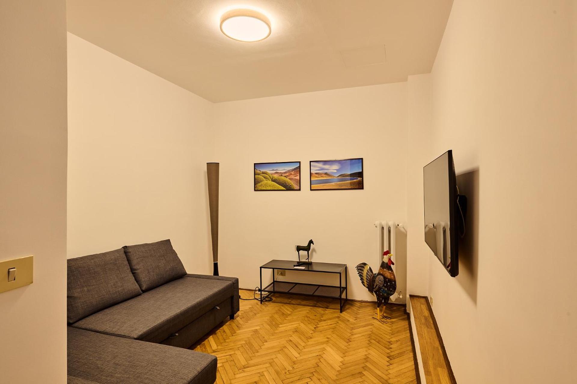 Communal lounge/ TV room