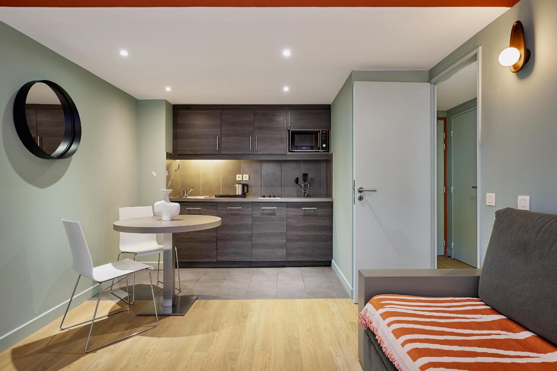 Kitchen or kitchenette